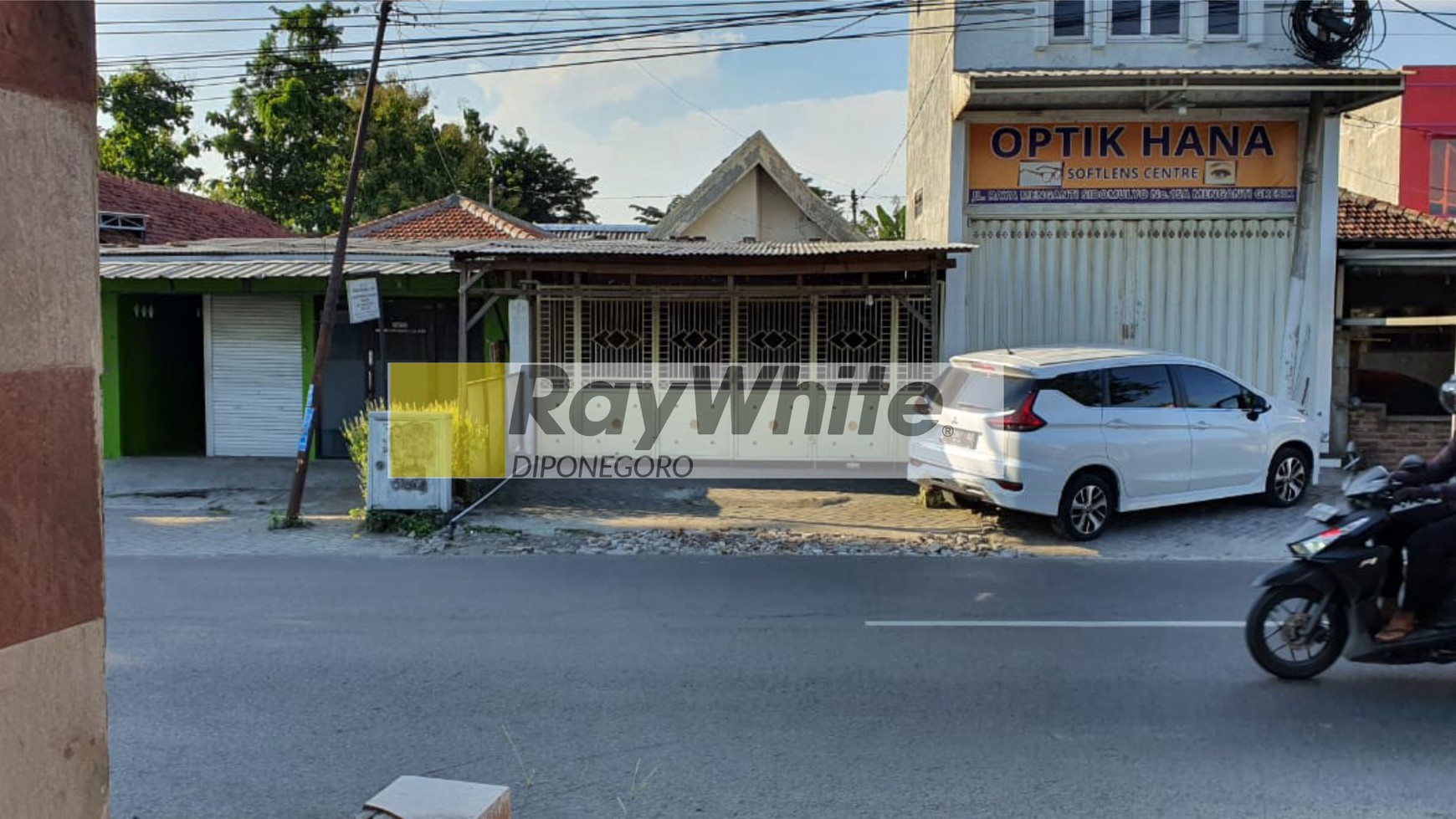 Rumah Hulaan Menganti Gresik