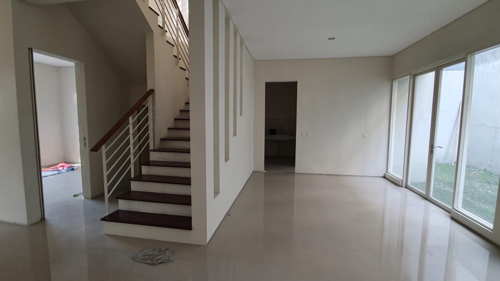 Rumah Green Hill Citraland Surabaya