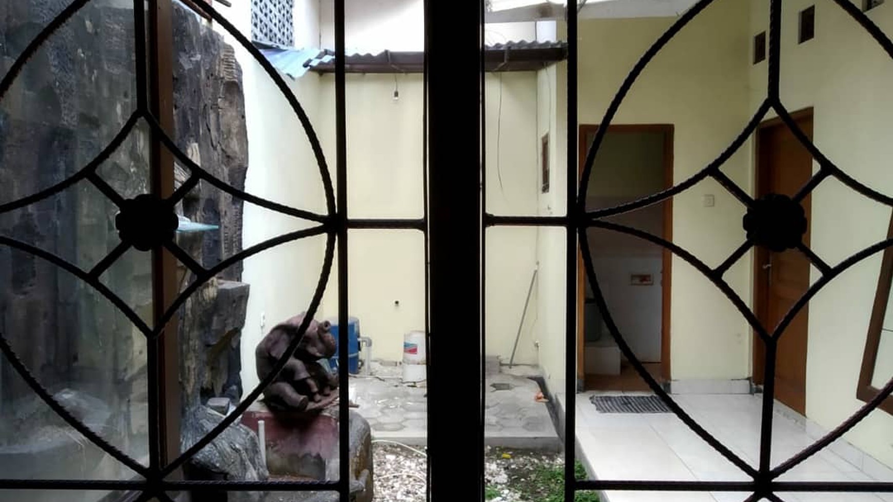 RUMAH  CANTIK SIAP HUNI, DALAM PERUMAHAN, BELAKANG POLDA DIY