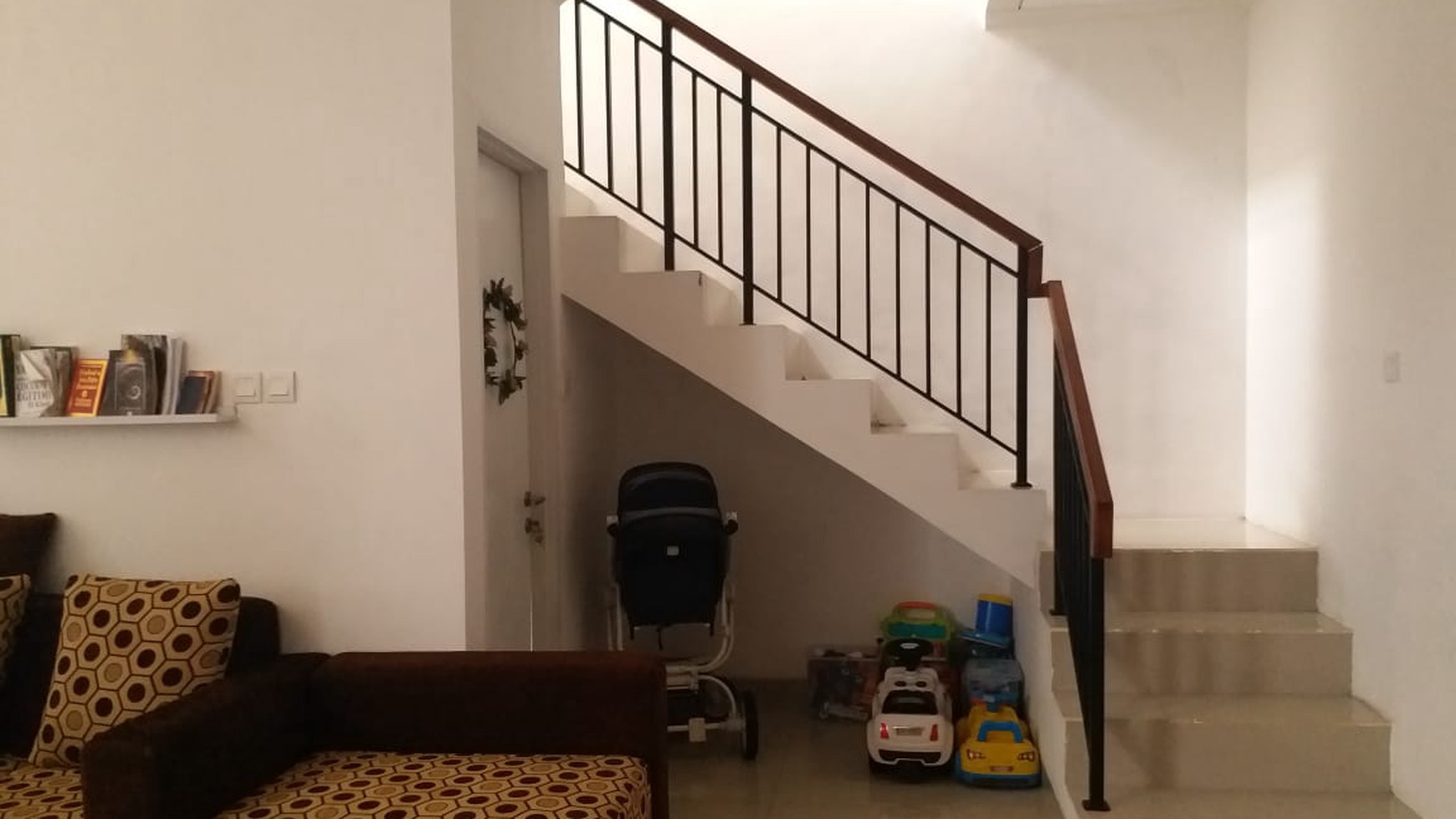 Rumah Cantik Di Modern Hill Pondok Cabe Tangerang Selatan #NV