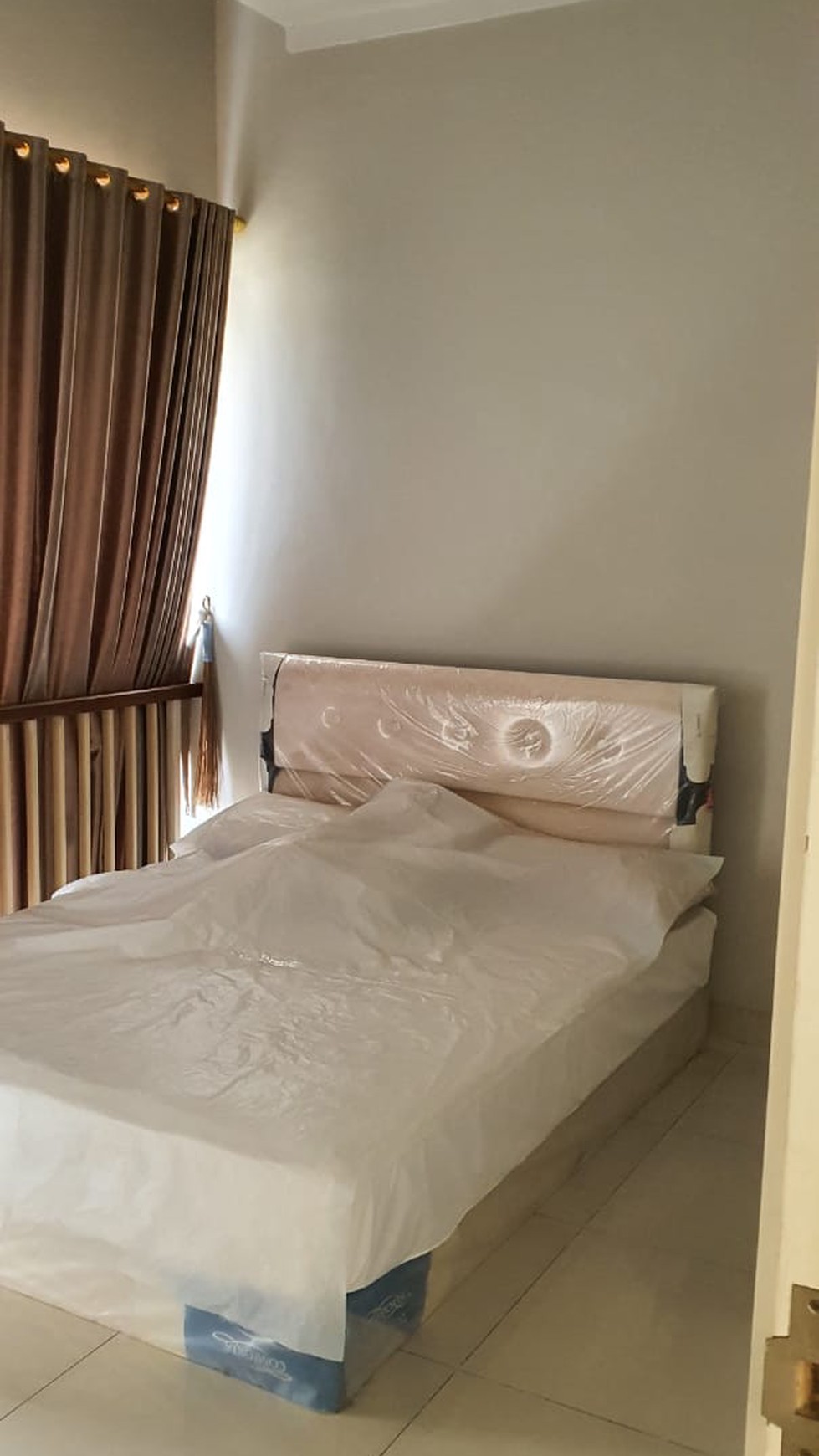 Rumah Sewa siap Huni di Cluster Kebayoran Village, Bintaro