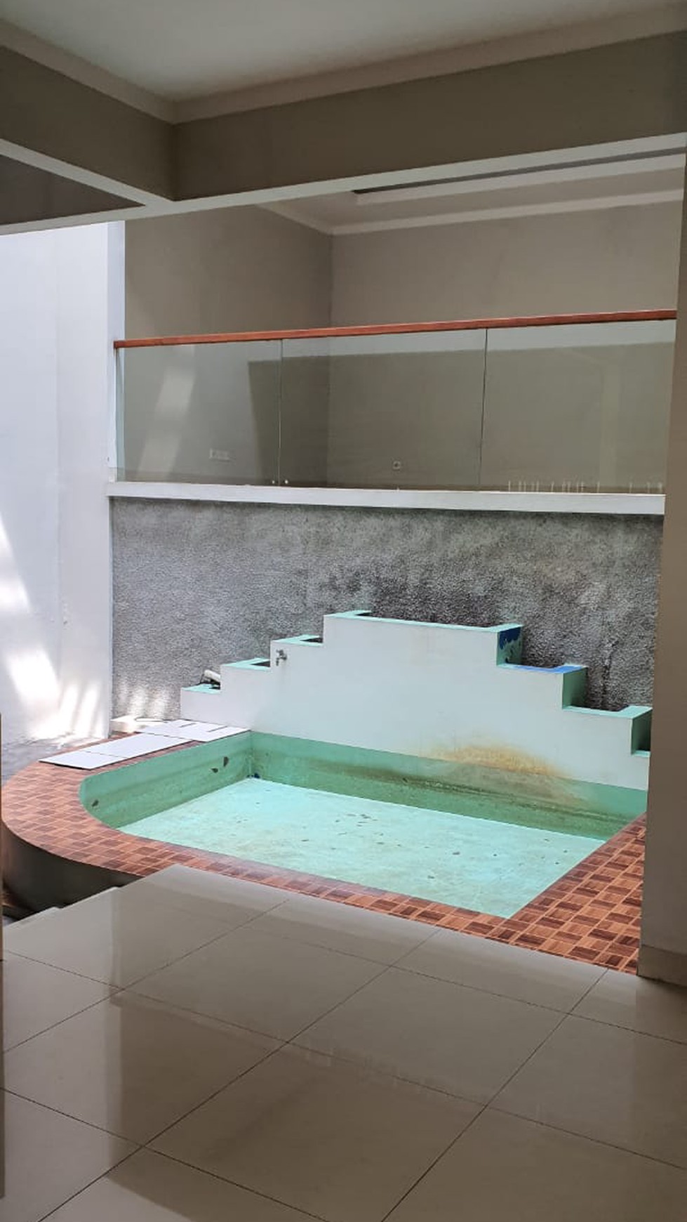 Rumah Sewa siap Huni di Cluster Kebayoran Village, Bintaro