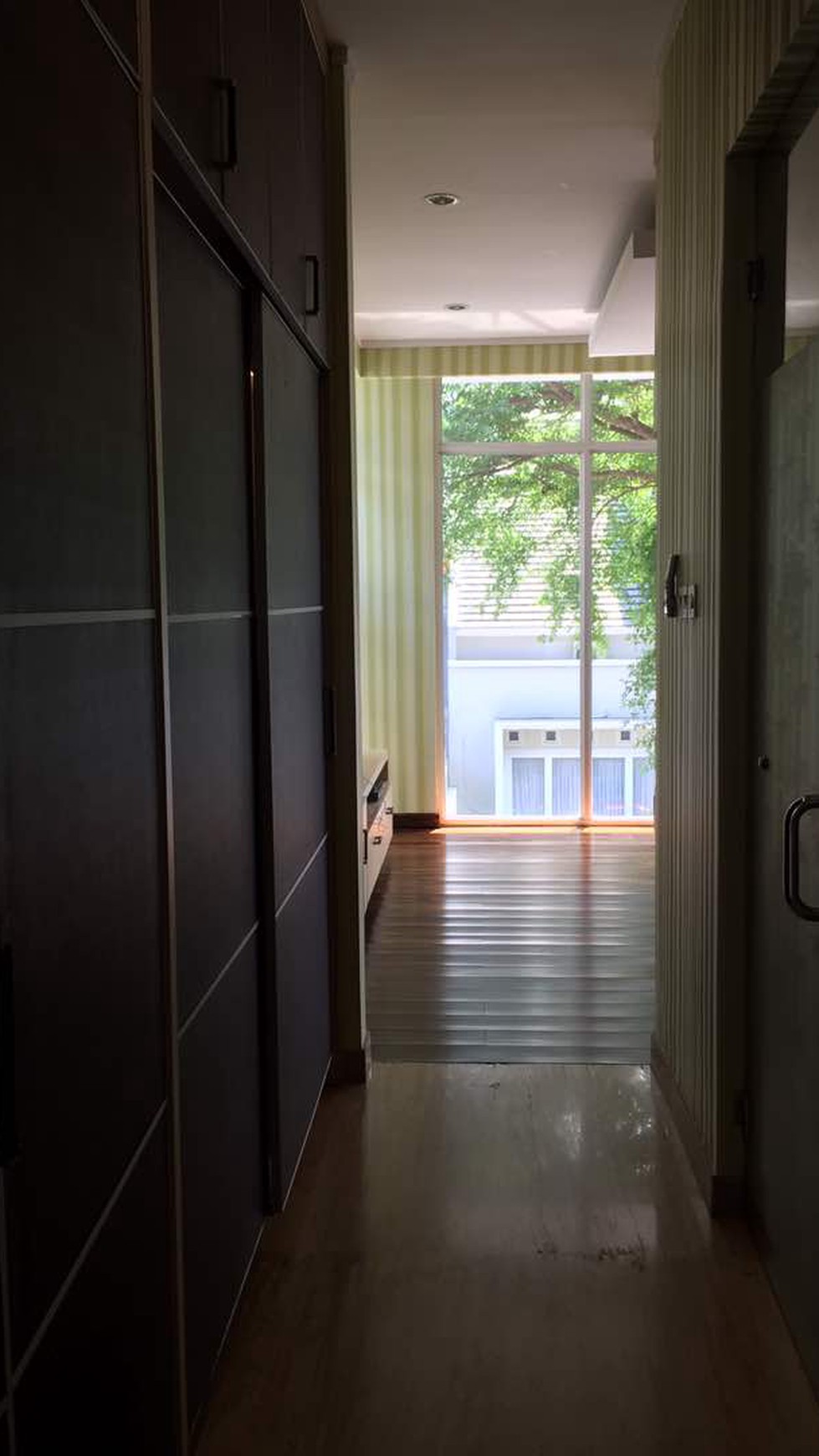 HoT SALE !!! Rumah Siap Huni, Bagus dan Strategis @Kebayoran View, Bintaro