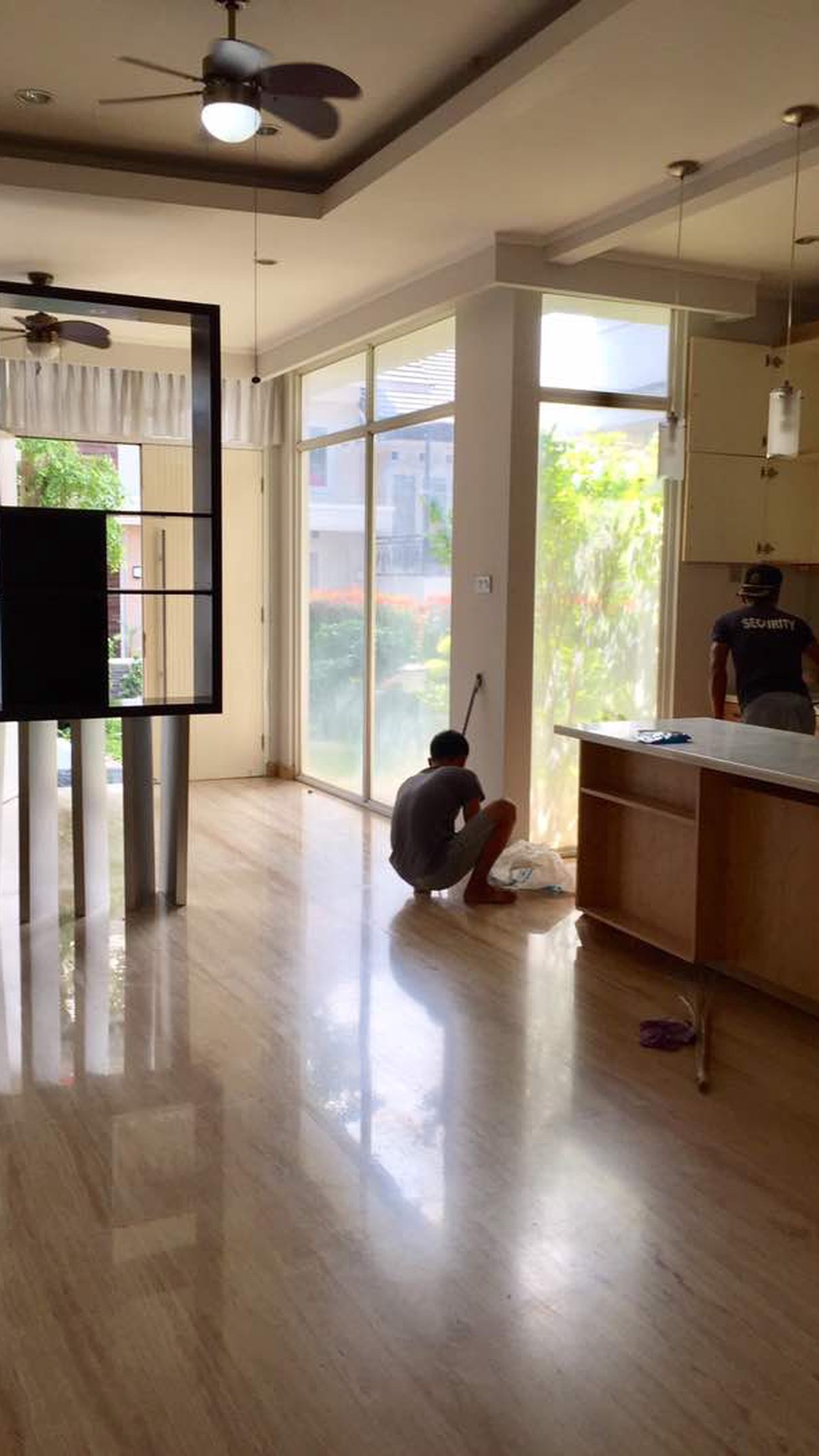 HoT SALE !!! Rumah Siap Huni, Bagus dan Strategis @Kebayoran View, Bintaro