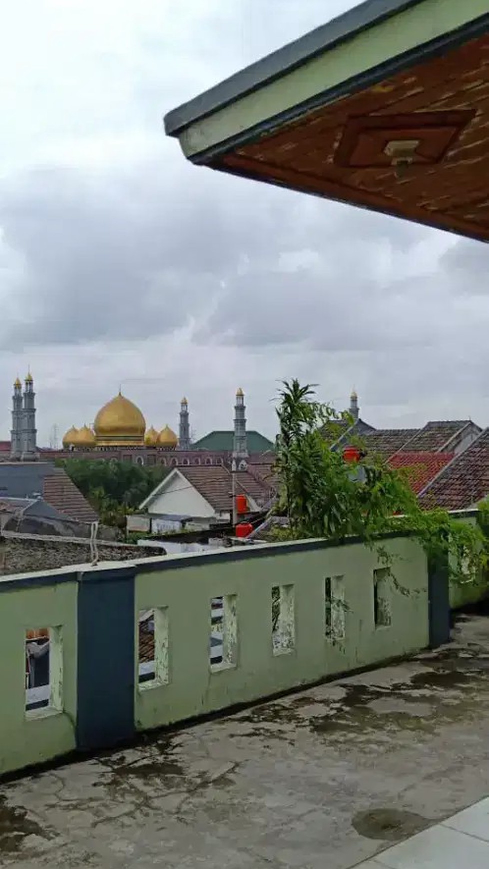 Rumah Nyaman Dan Teduh Di Limo