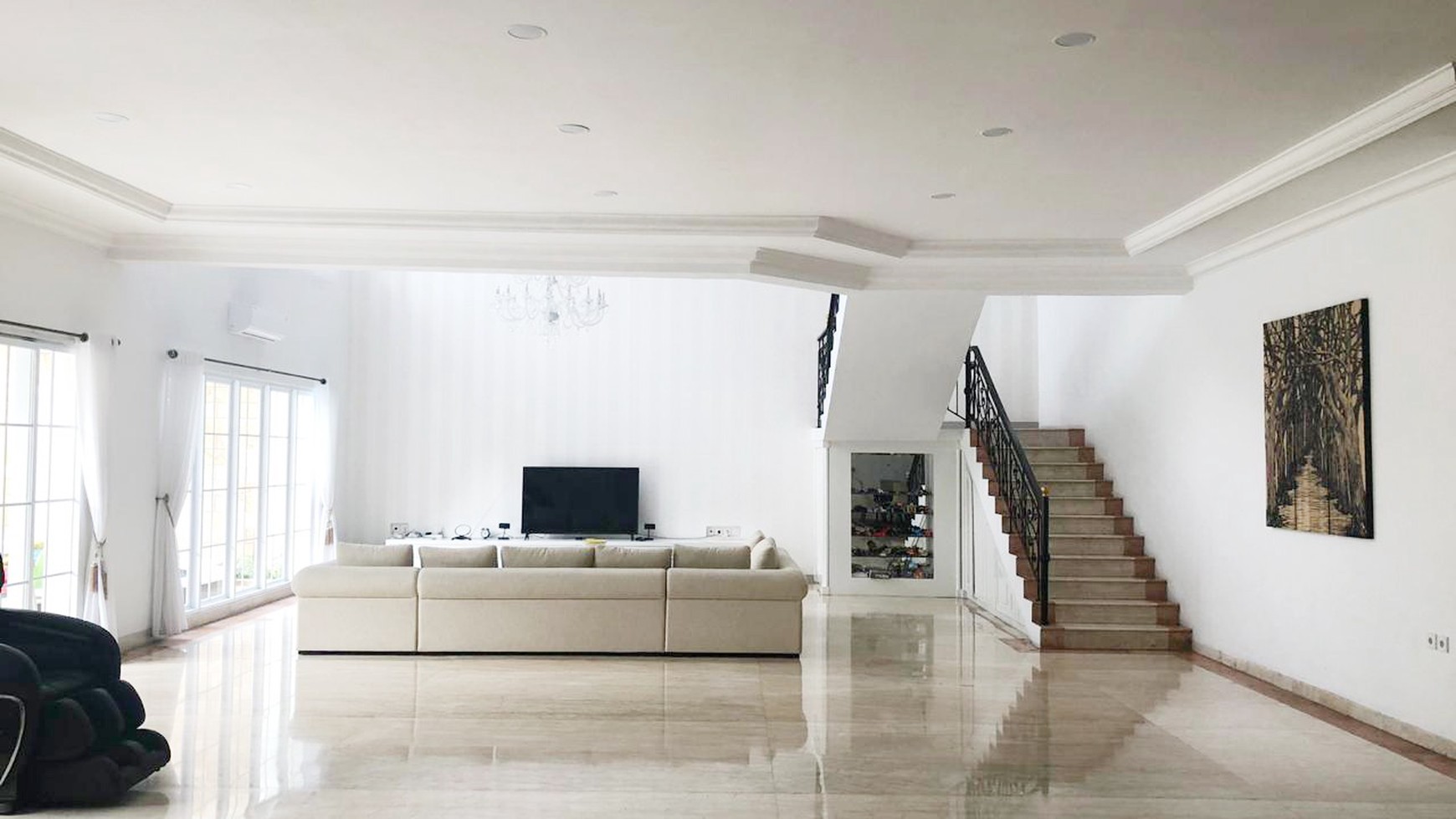 Luxury Home dan Siap Huni di Kawasan Kemang, Jakarta Selatan