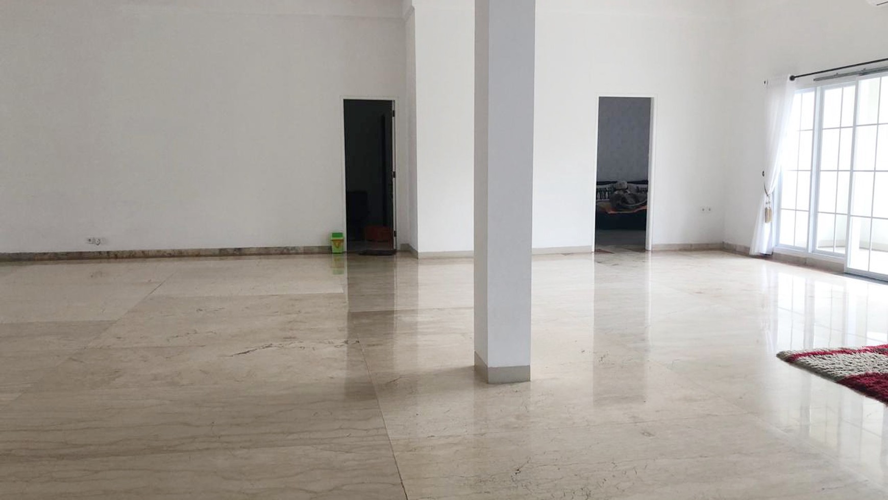 Luxury Home dan Siap Huni di Kawasan Kemang, Jakarta Selatan