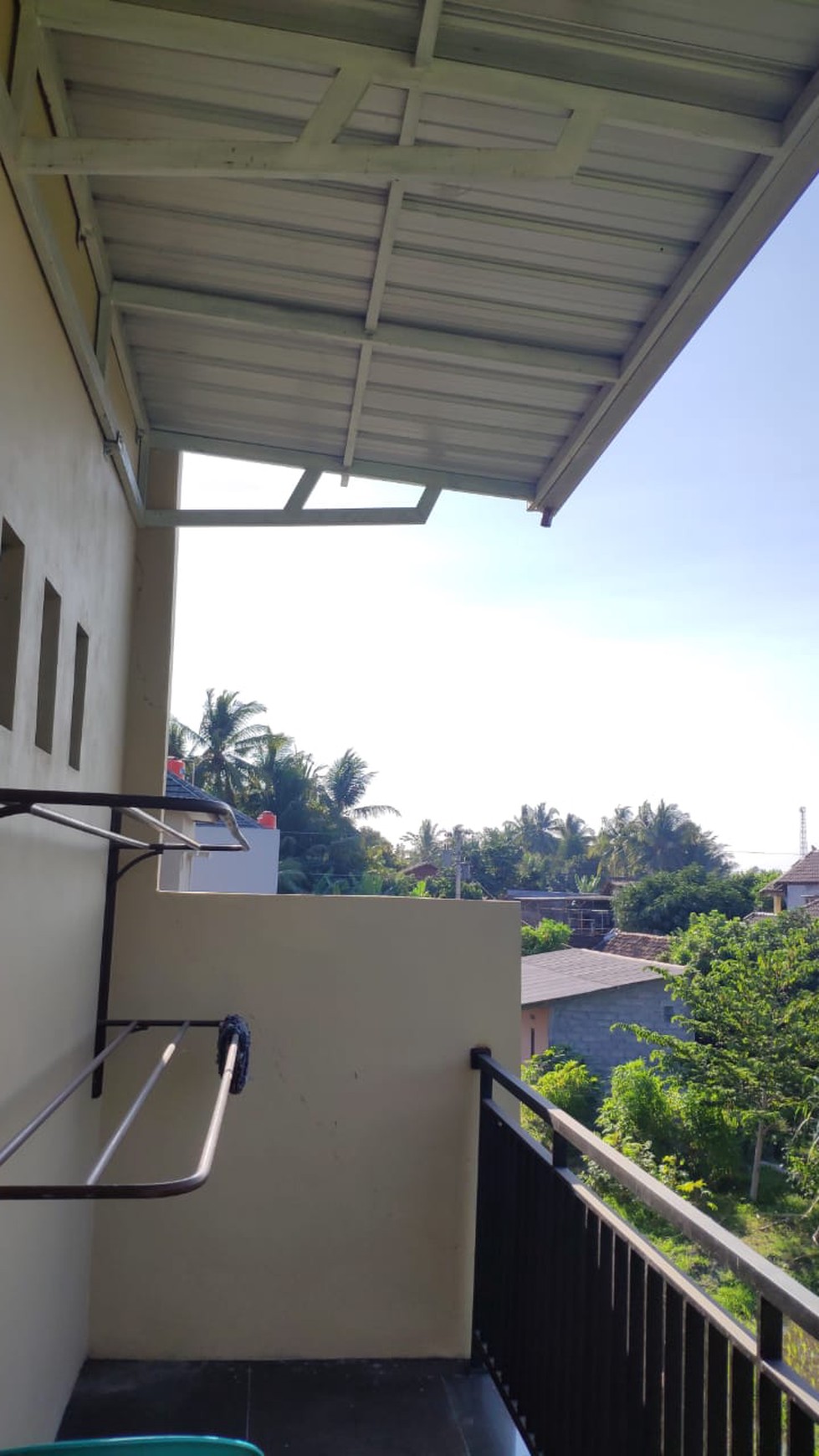 HUNIAN MODERN DESAIN MINIMALIS+FURNITURE DI PERUM SELATAN UMY