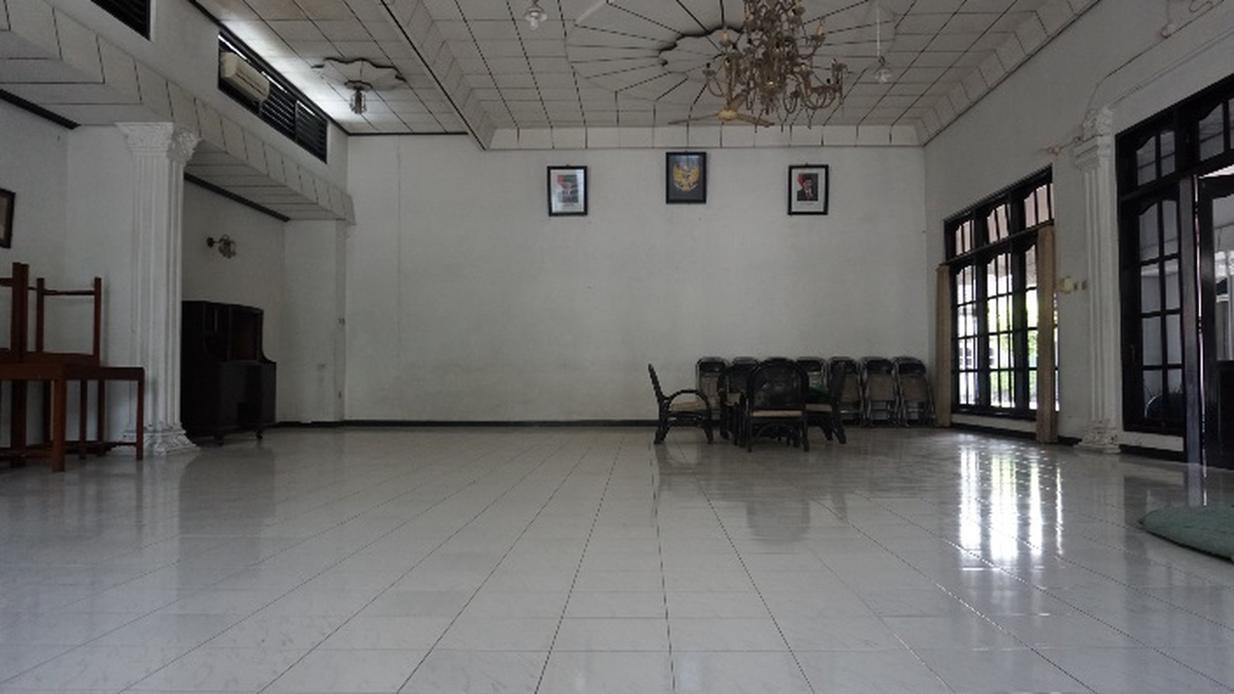 HOTEL FULL FURNISH DI JL SURYA, DEKAT PASAR GRUDO NGAWI, JAWA TIMUR