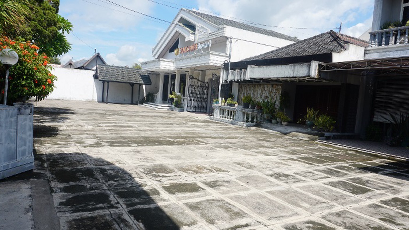 HOTEL FULL FURNISH DI JL SURYA, DEKAT PASAR GRUDO NGAWI, JAWA TIMUR
