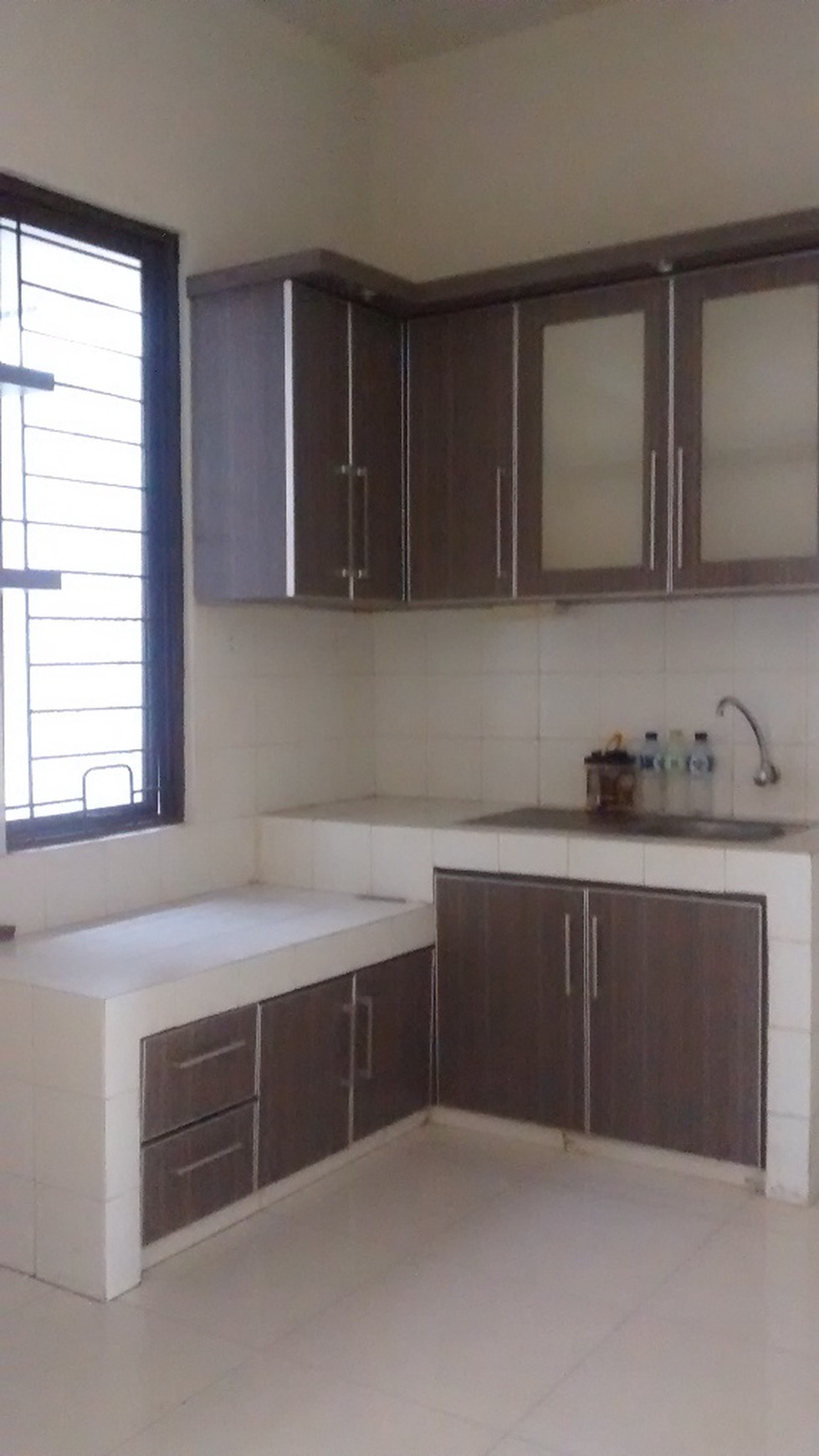 Rumah cantik minimalis berada dalam cluster bintaro jaya sektor 9
