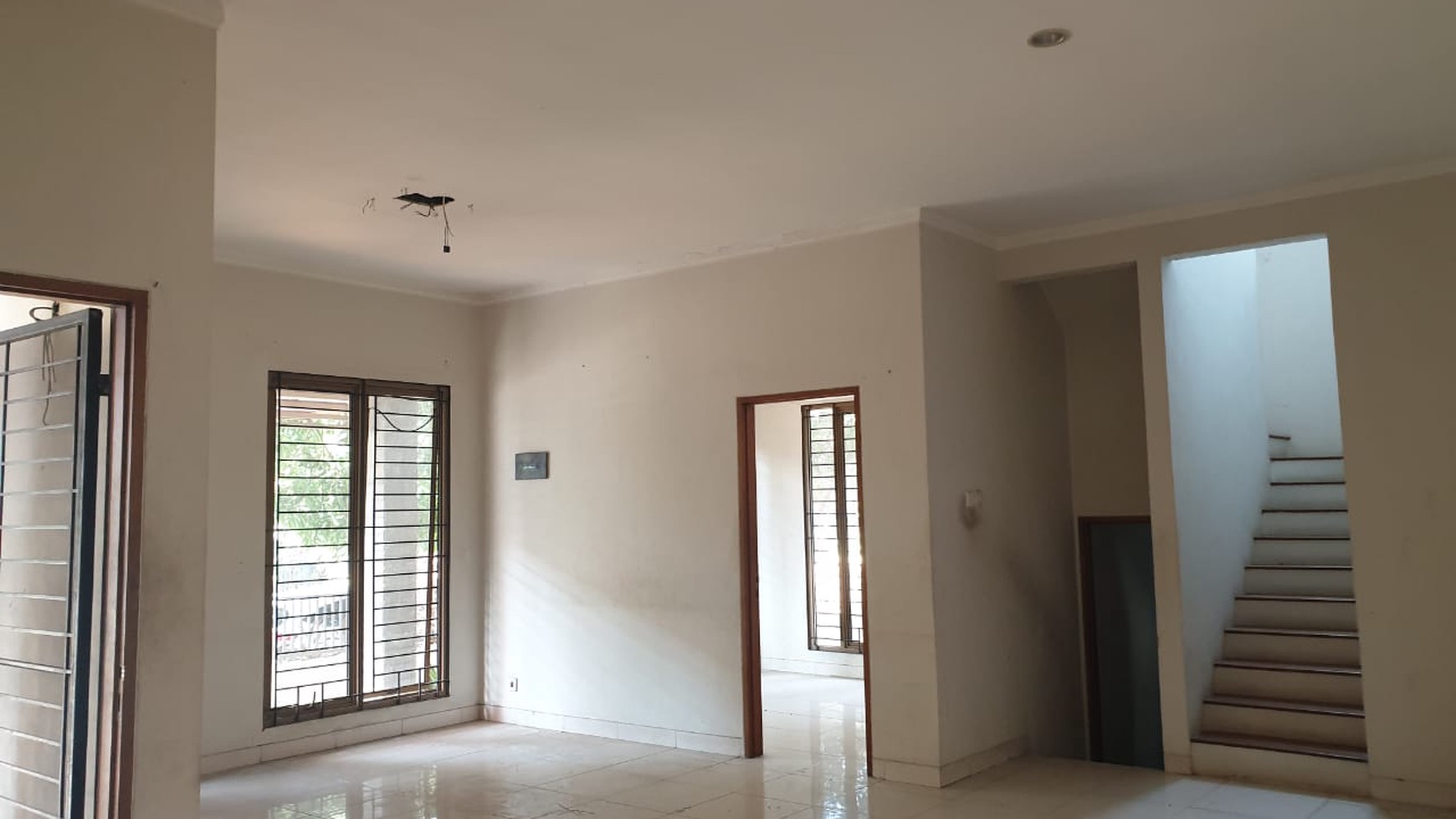 Rumah Bagus Di Emerald Garden, Bintaro Jaya