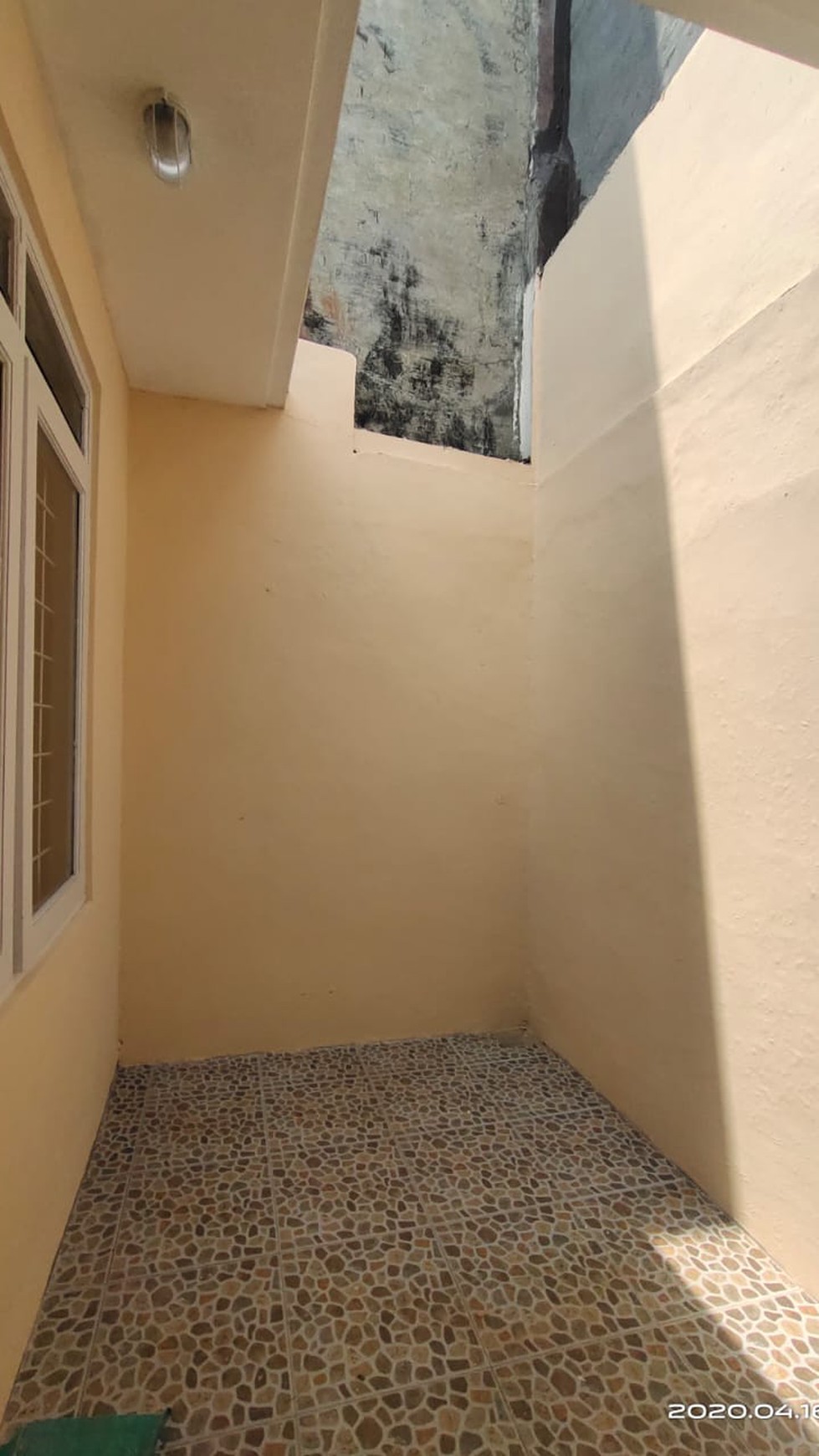 Dijual Rumah Siap Huni dalam Perumahan Elite Graha Cinere