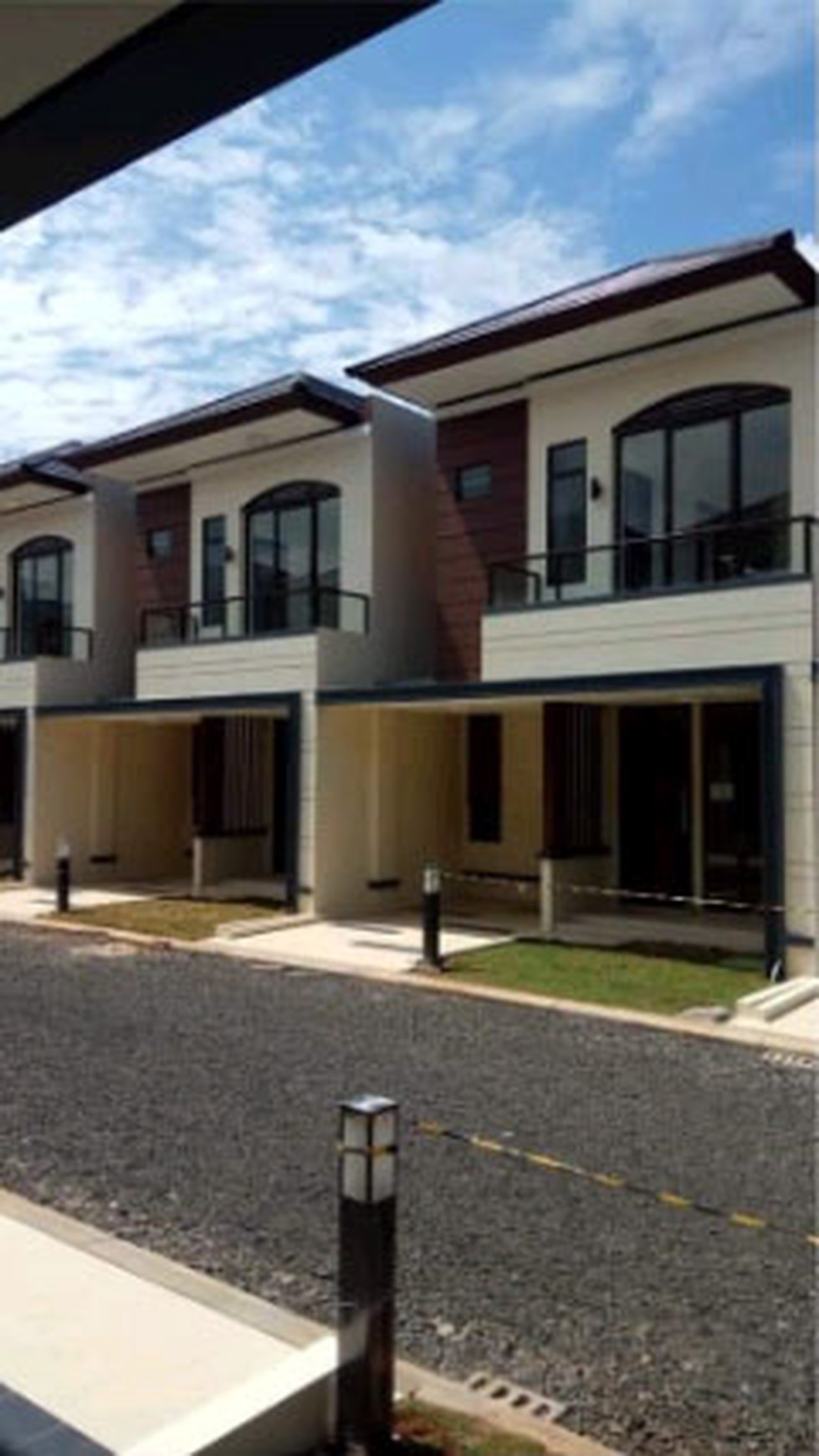 Rumah Lavon Swan City Cluster Lavisa Luas 7x11m2