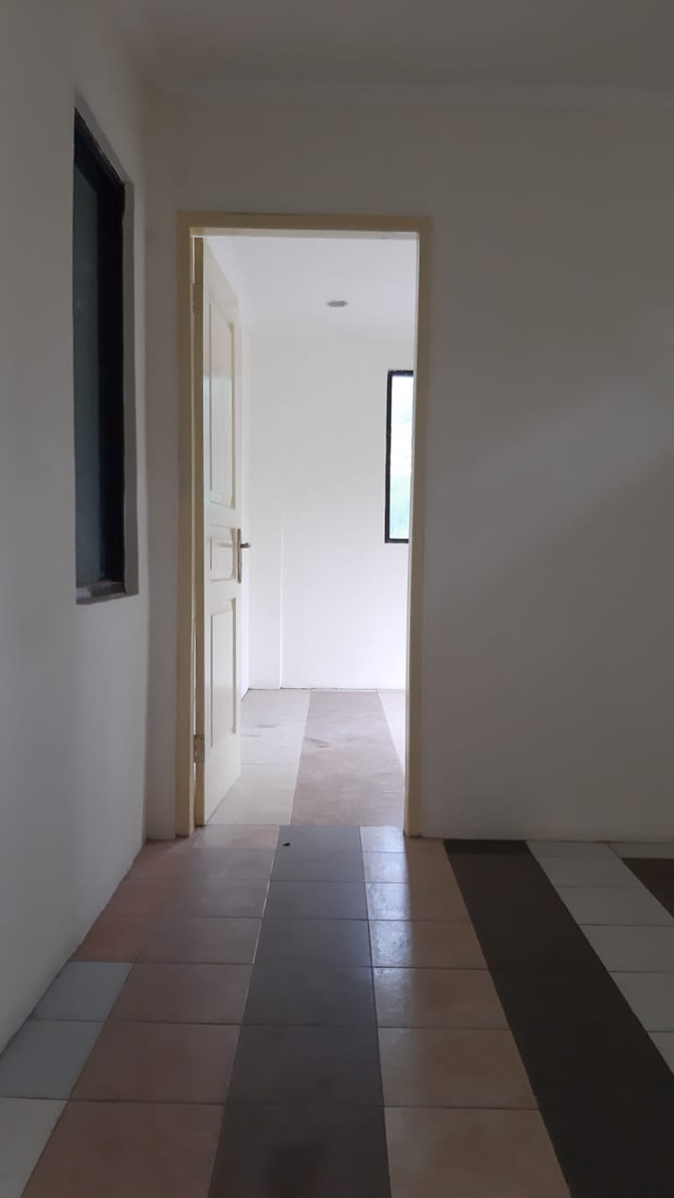 Dijual Ruko Pinggir Jl Di Cilenggang BSD Tangerang Selatan