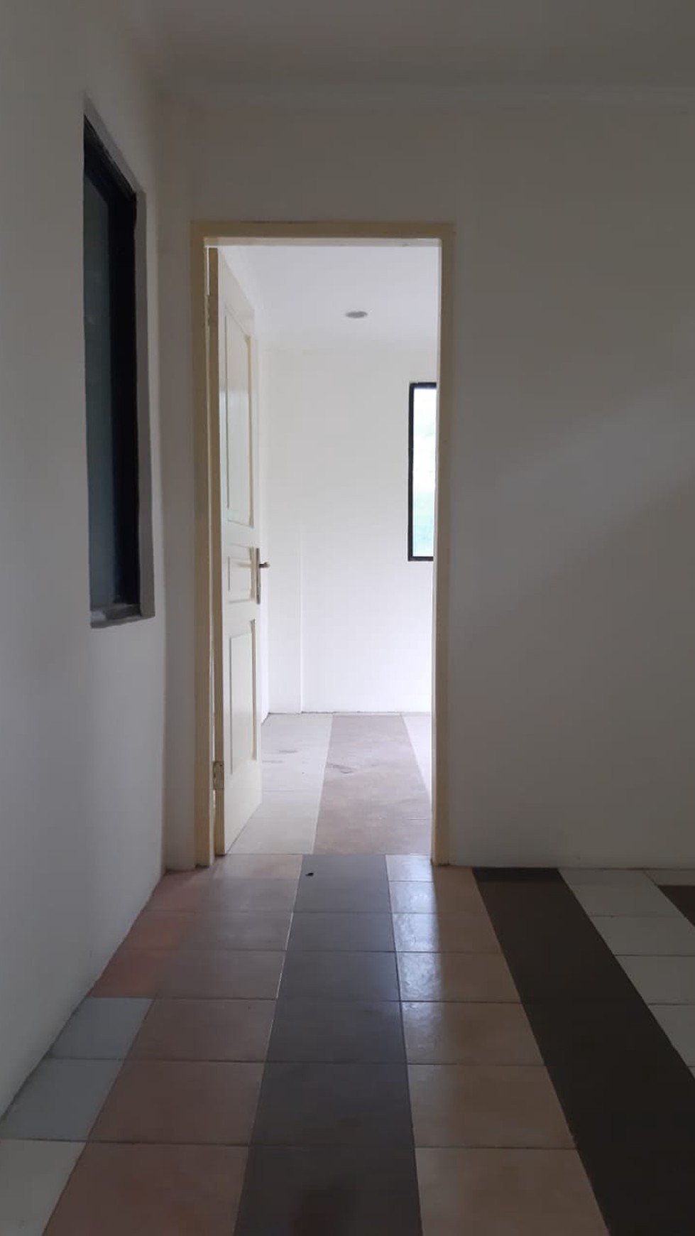 Dijual Ruko Pinggir Jl Di Cilenggang BSD Tangerang Selatan