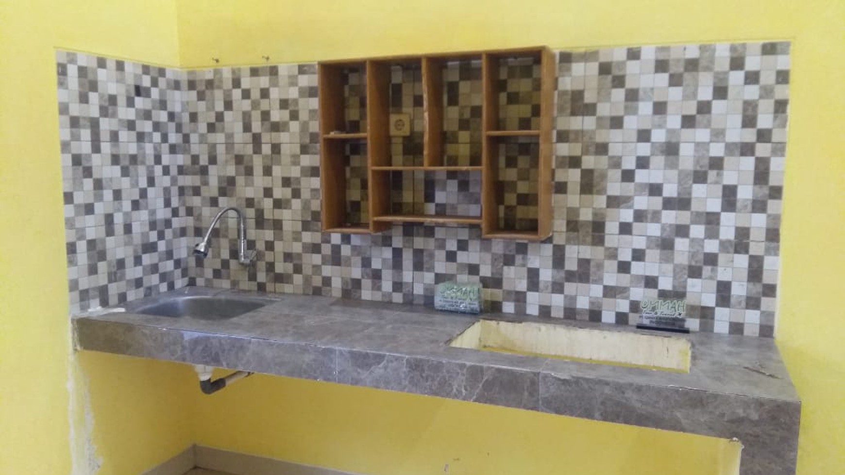 RUMAH TINGGAL DALAM PERUM DEKAT RINGROAD SELATAN DAN KAMPUS UMY