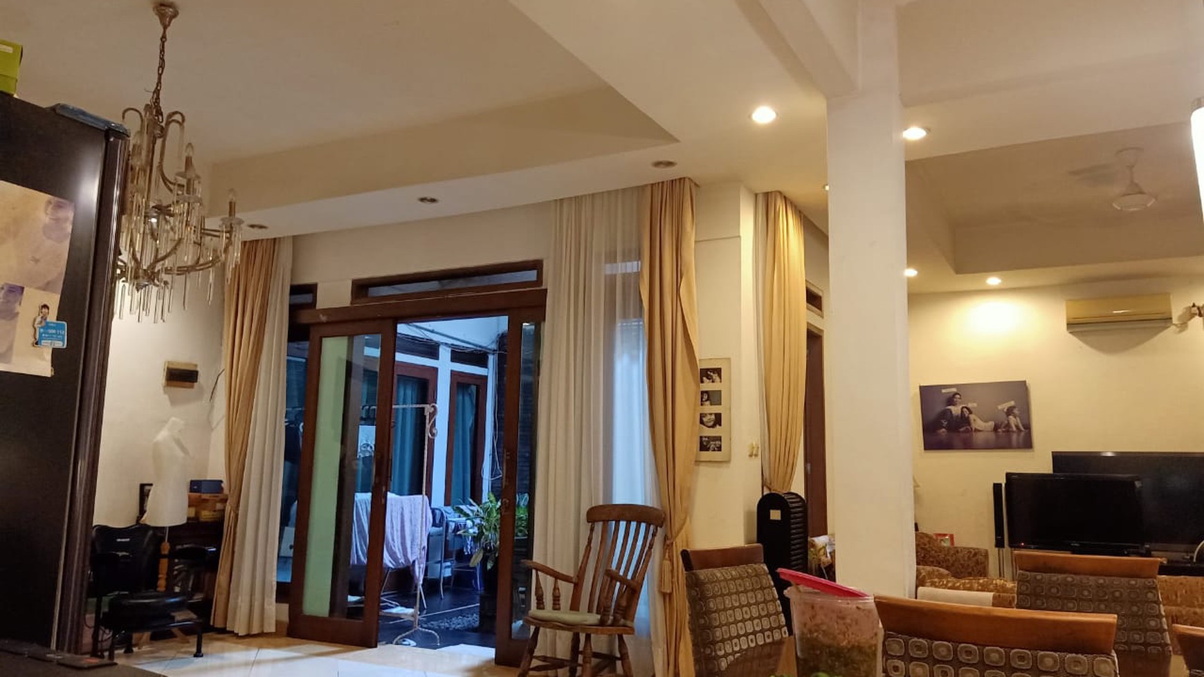 Rumah Super Cantik di Radio Dalam