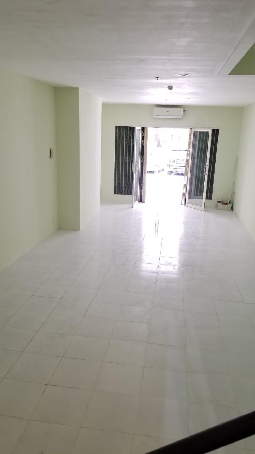 Rukan 2 Lantai Dekat MOI French Walk, Luas 4x12m2
