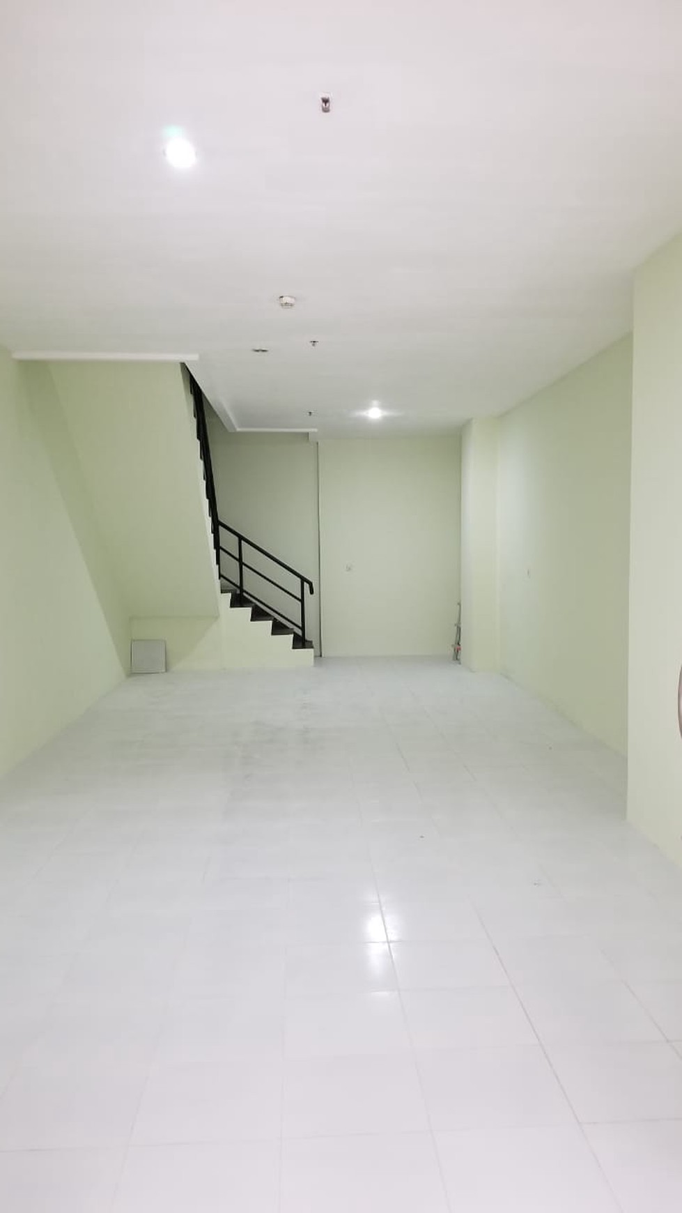 Rukan 2 Lantai Dekat MOI French Walk, Luas 4x12m2