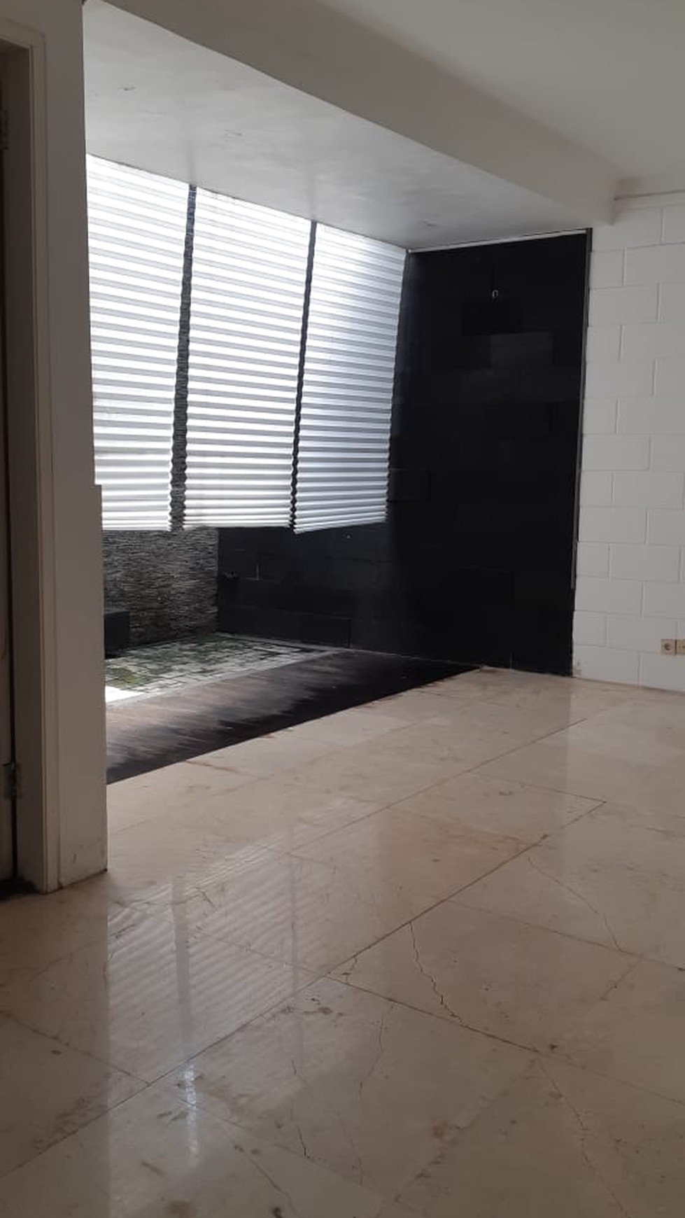 Rumah Siap huni di Bintaro Jaya 9