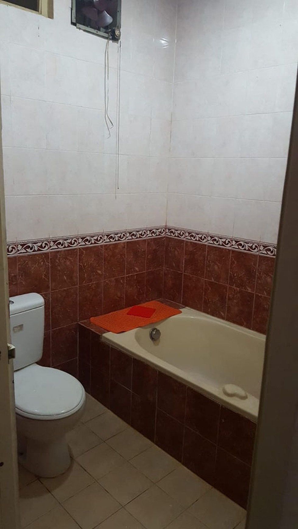 Rumah 1-1/4 Lantai Gading Mas Barat Kelapa Gading Luas 9x15m2