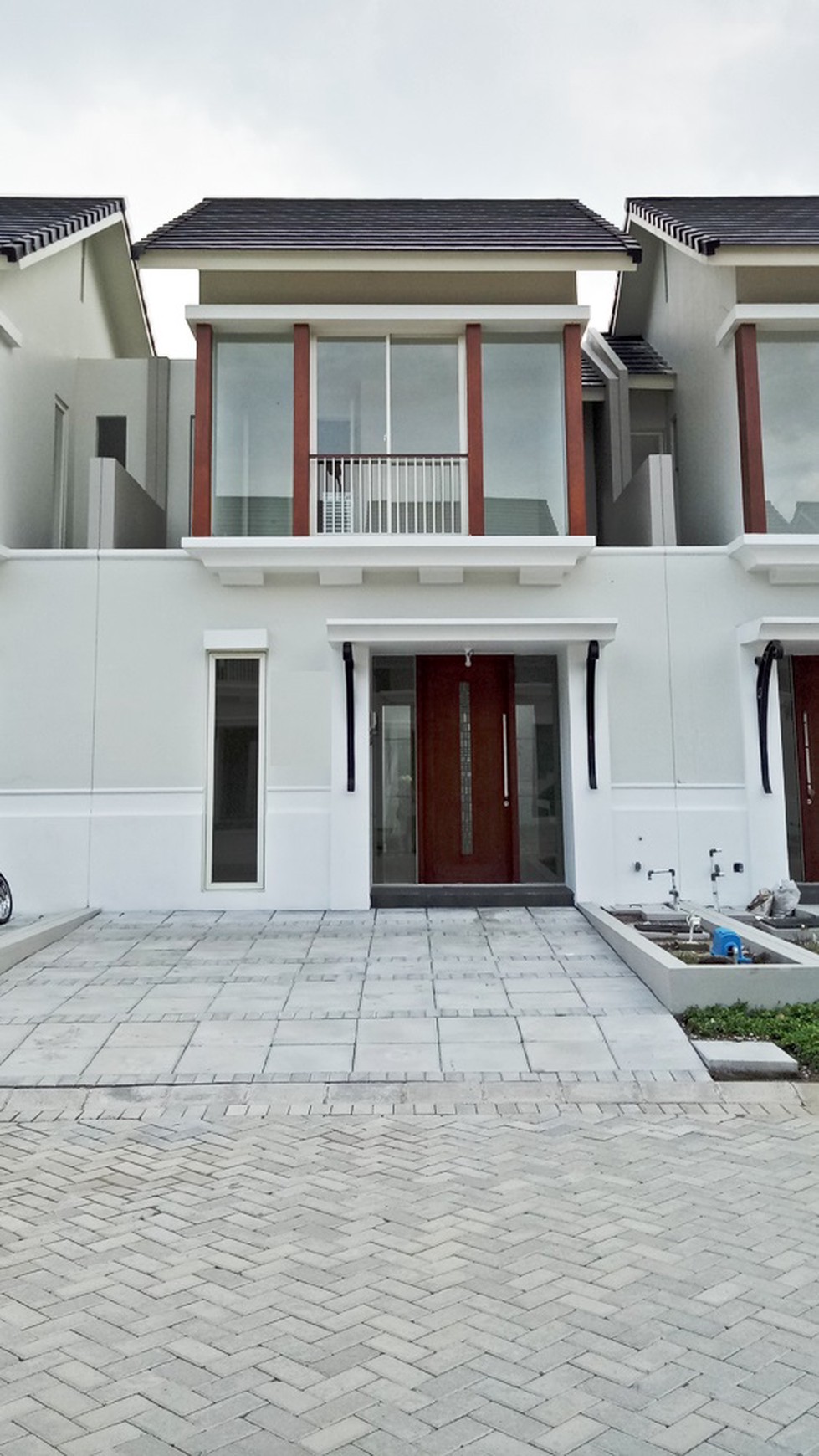 Rumah Grand Harvest Wiyung Surabaya