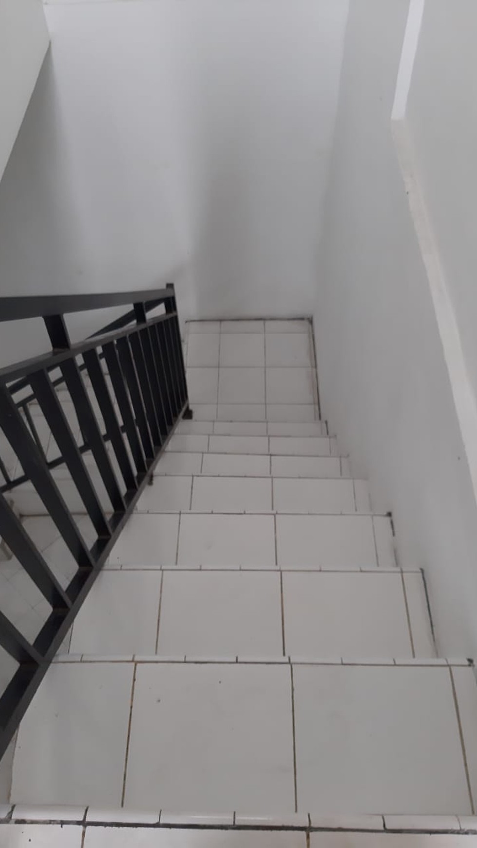 Rumah Siap Huni, Minimalis, dan Dekat Bintaro Jaya @Perigi Baru