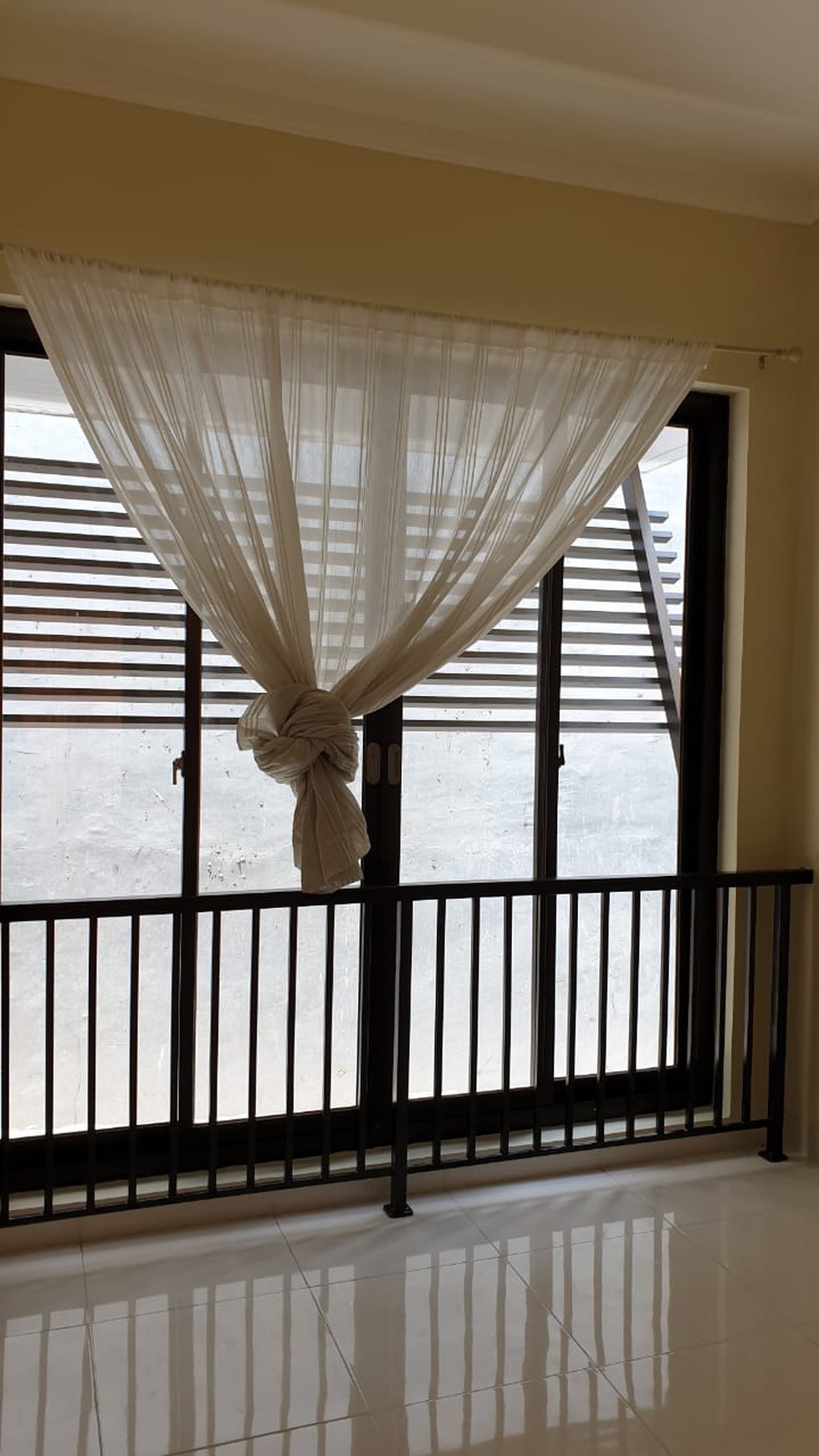 Rumah siap huni di Bintaro Jaya 9