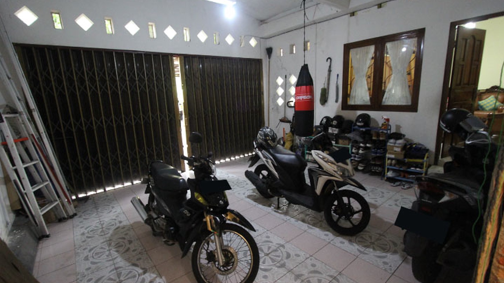 RUMAH TINGGAL DEKAT AL-AZHAR, PERUM CENDRAWASIH 2, SLEMAN