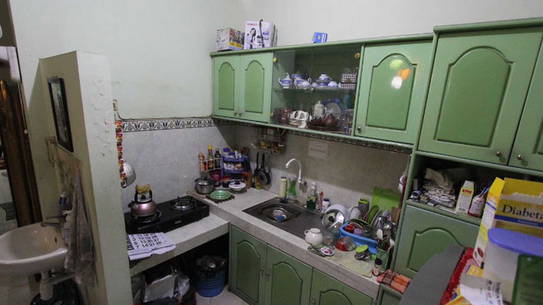 RUMAH TINGGAL DEKAT AL-AZHAR, PERUM CENDRAWASIH 2, SLEMAN