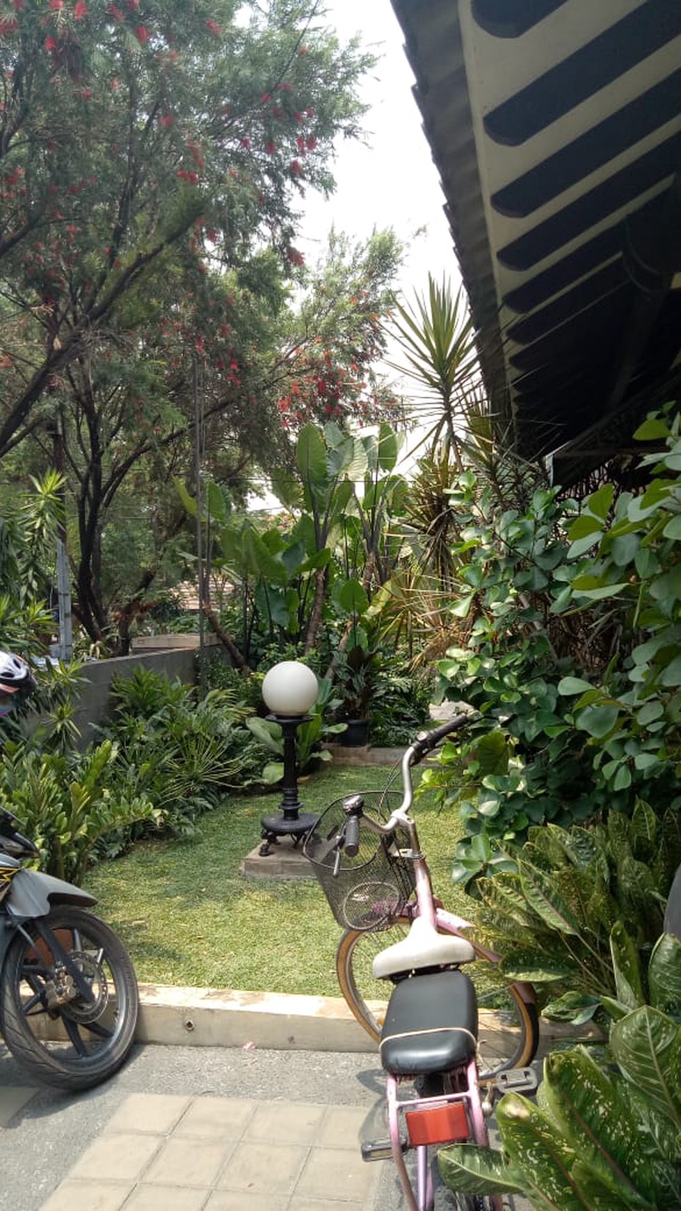 Hunian yg  Nyaman dilingkungan yg Asri dan Siap Huni di Bintaro Jaya 2