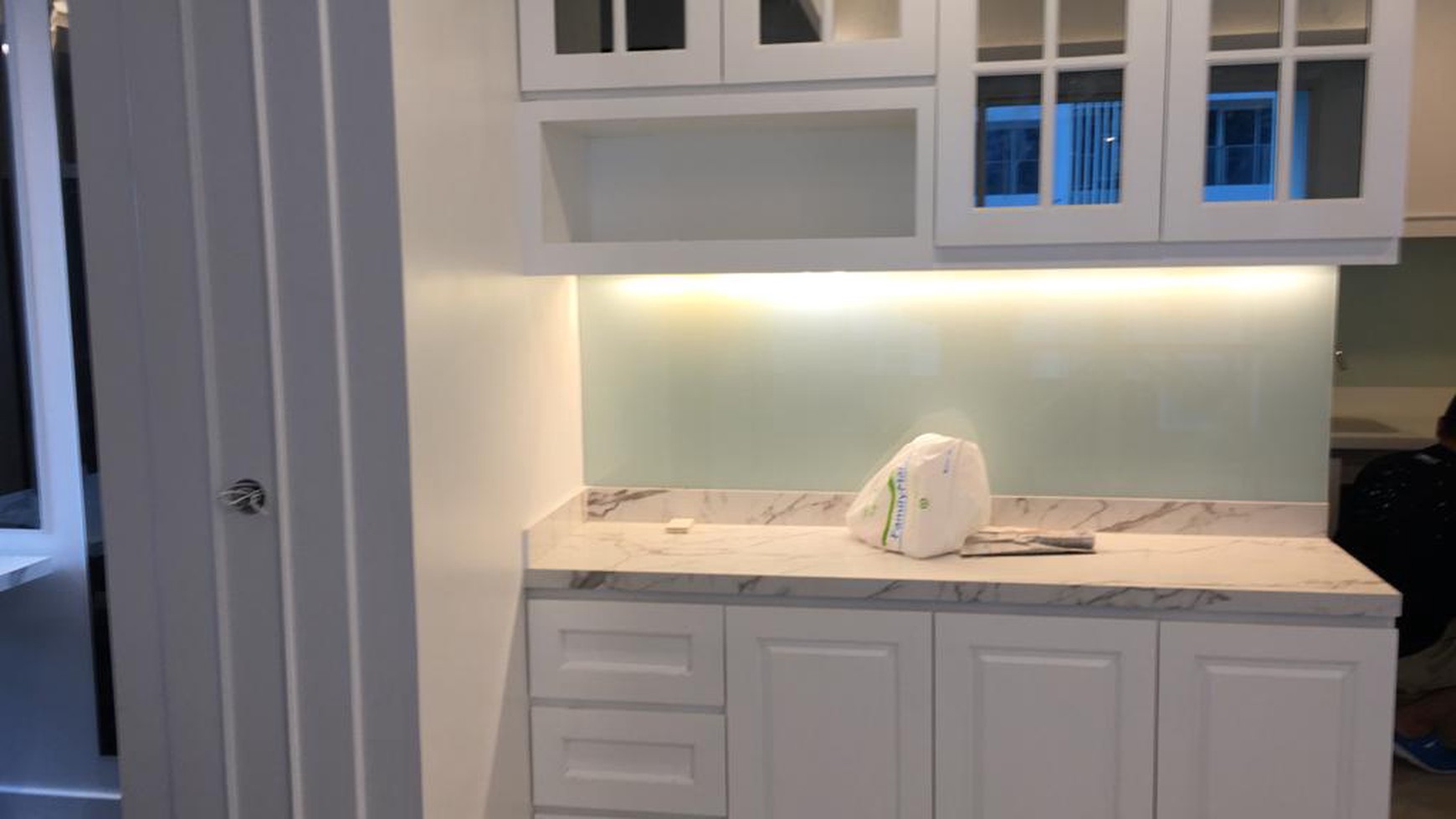 Apartemen The Kensington Twr Belmont Luas 95m2