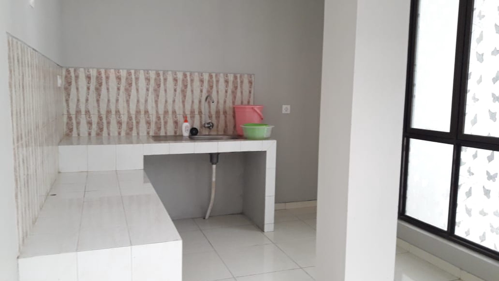 Rumah dalam cluster di Graha Raya Tangsel