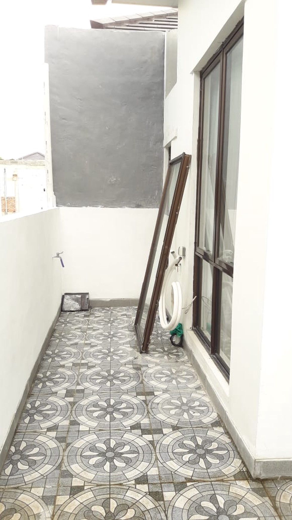 Rumah Baru dalam cluster di Graha Raya Tangsel