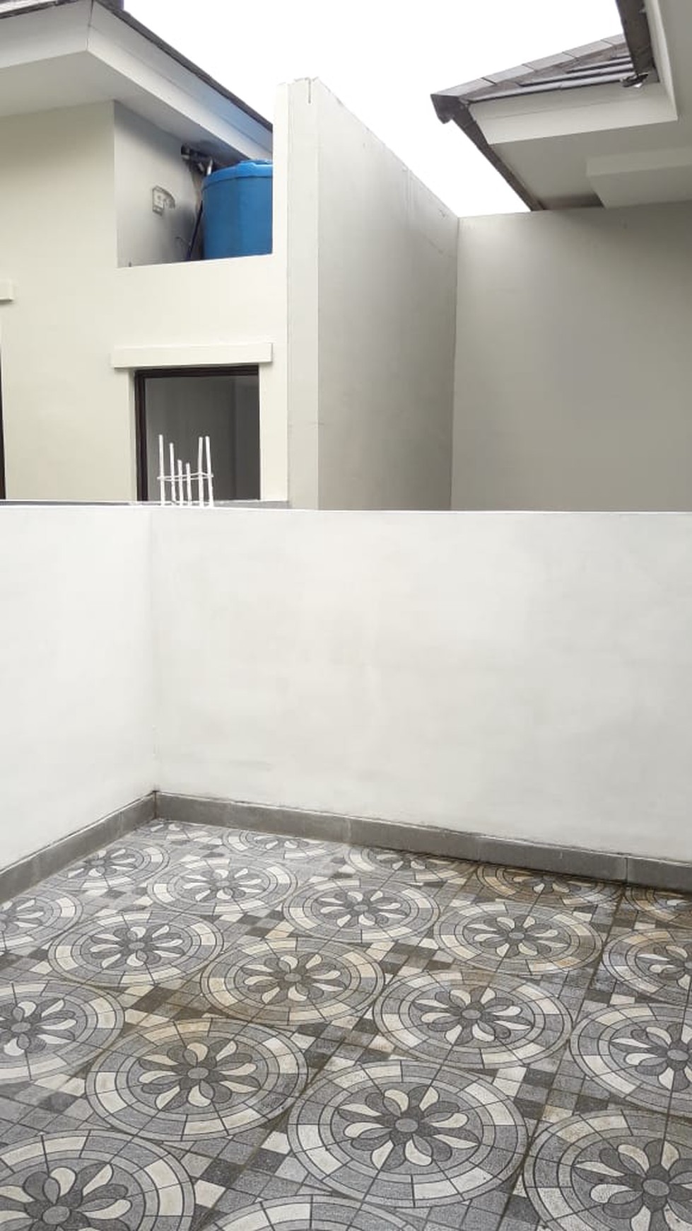 Rumah Baru dalam cluster di Graha Raya Tangsel