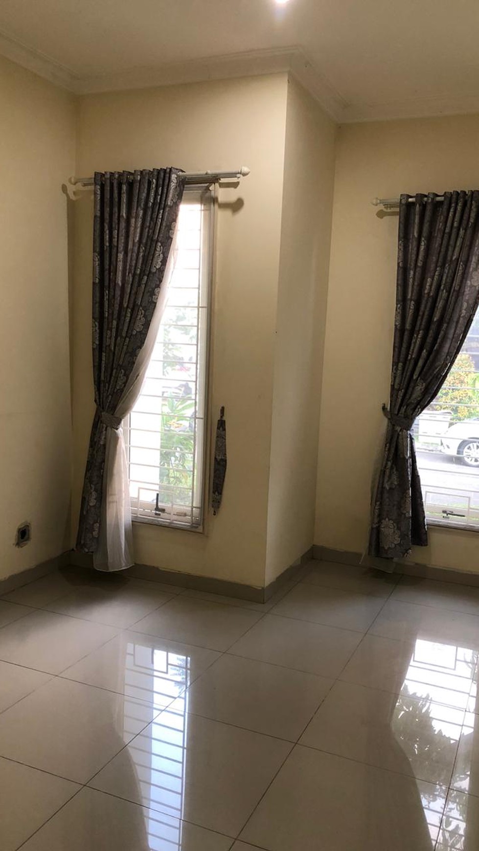 Rumah berlantai 2 di Aquamarine PHG dengan harga Sewa Menarik