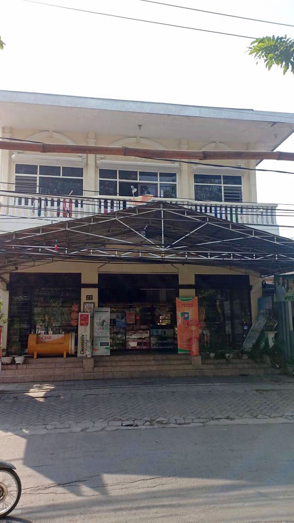 Rumah di Raya Sukomanunggal Jaya, Strategis, Nol Jalan Raya. - TAN -