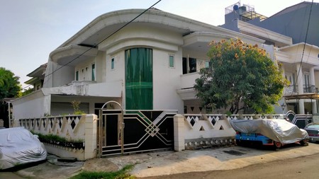 Rumah Hoek Janur Elok