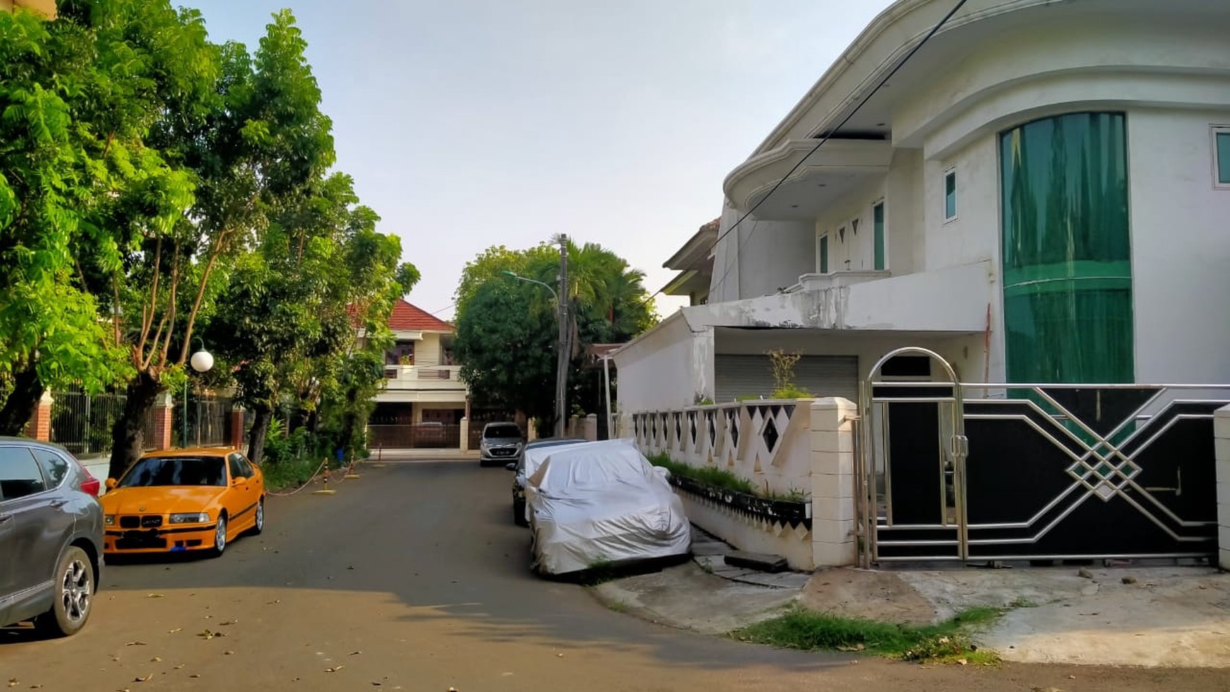 Rumah Hoek Janur Elok
