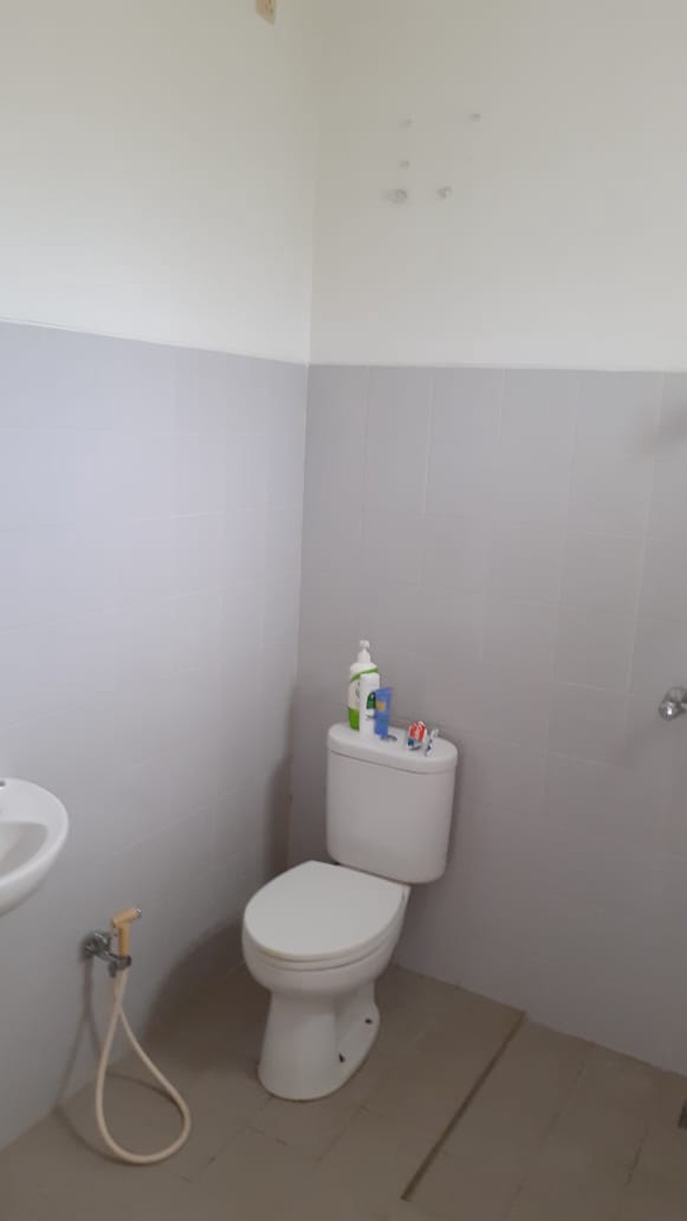 Rumah Siap Huni, Split Level, dan Hunian Nyaman @Graha Hijau Riviera, Ciputat
