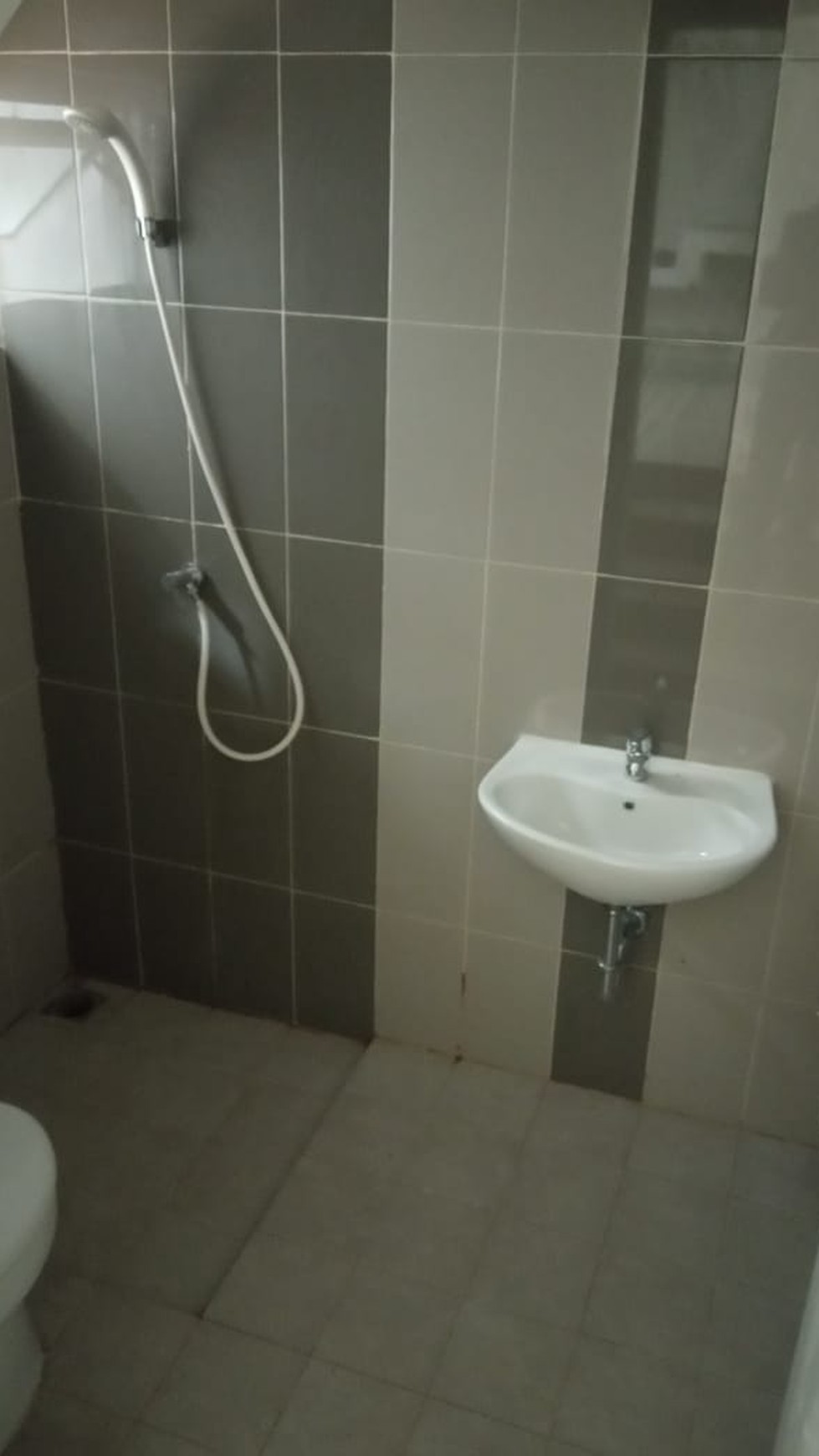 Rumah berlantai 2 di Milano, Gading Serpong dengan harga Sewa Menarik