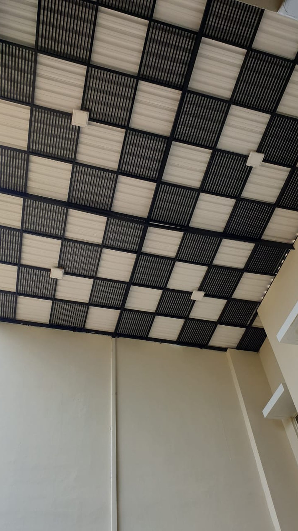 Rumah di The Springs, cluster  Scarlet Gading Serpong dengan kondisi Full furnished dengan harga sewa bagus