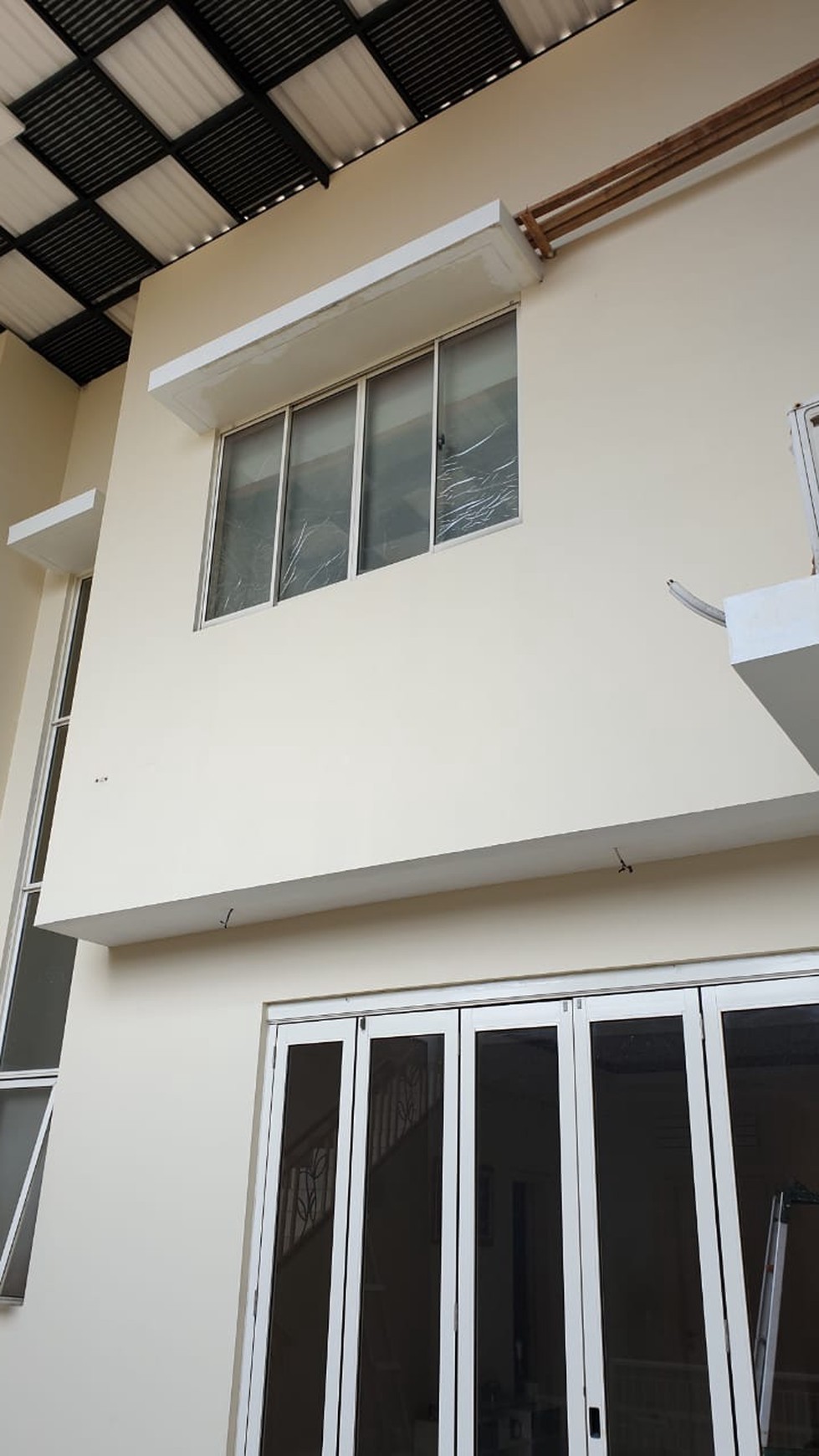 Rumah di The Springs, cluster  Scarlet Gading Serpong dengan kondisi Full furnished dengan harga sewa bagus