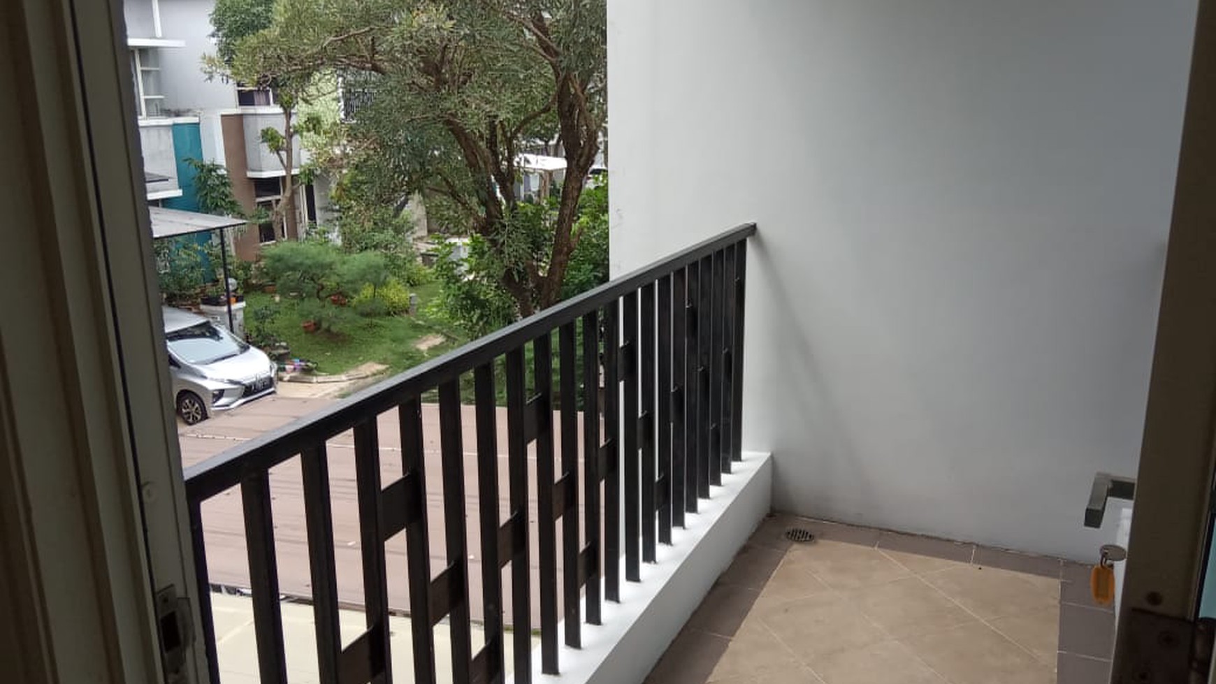 Dijual Rumah berlantai 2 di Ruby, Gading Serpong, dengan harga jual manarik