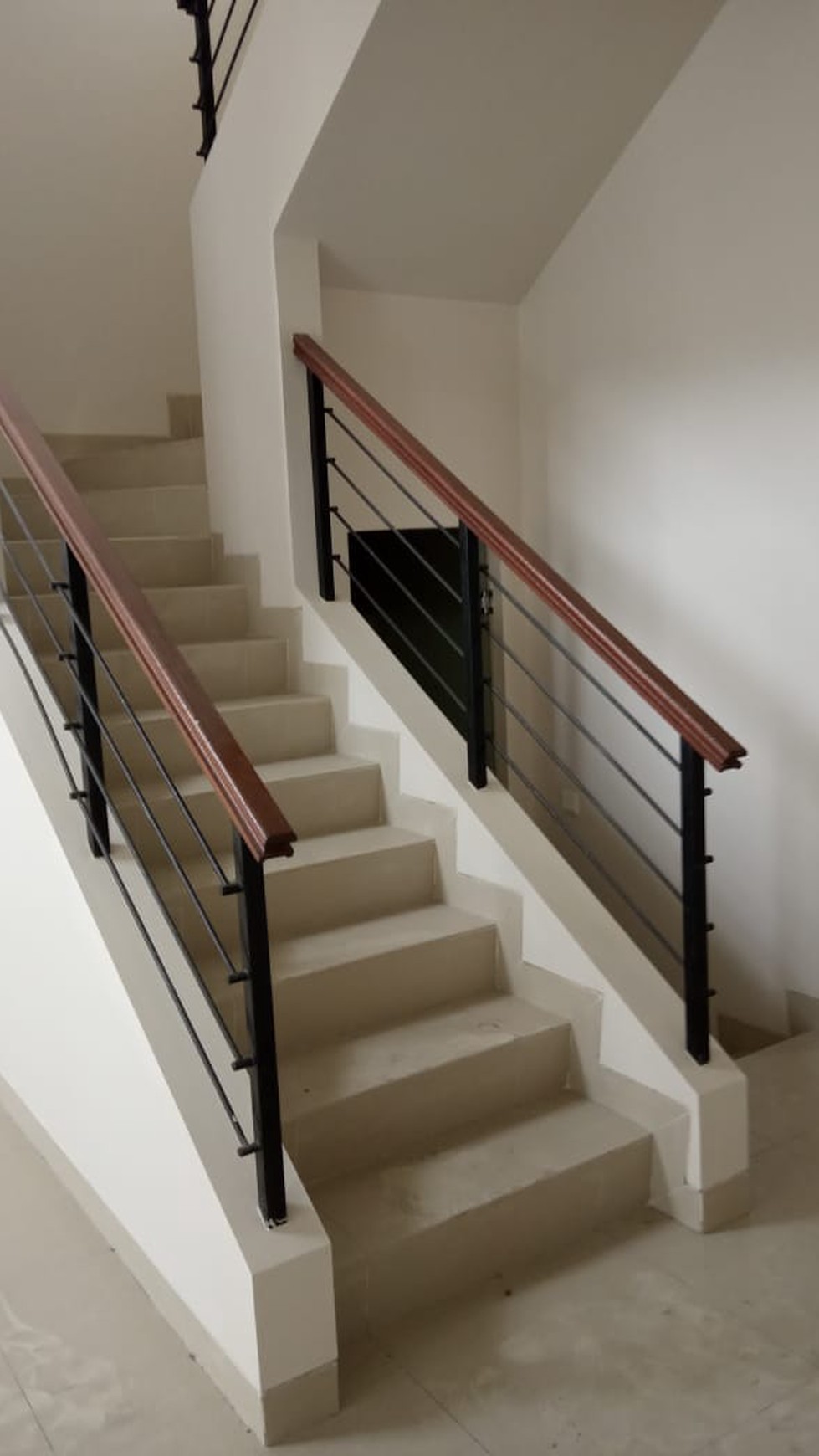 Dijual Rumah berlantai 2 di Ruby, Gading Serpong, dengan harga jual manarik