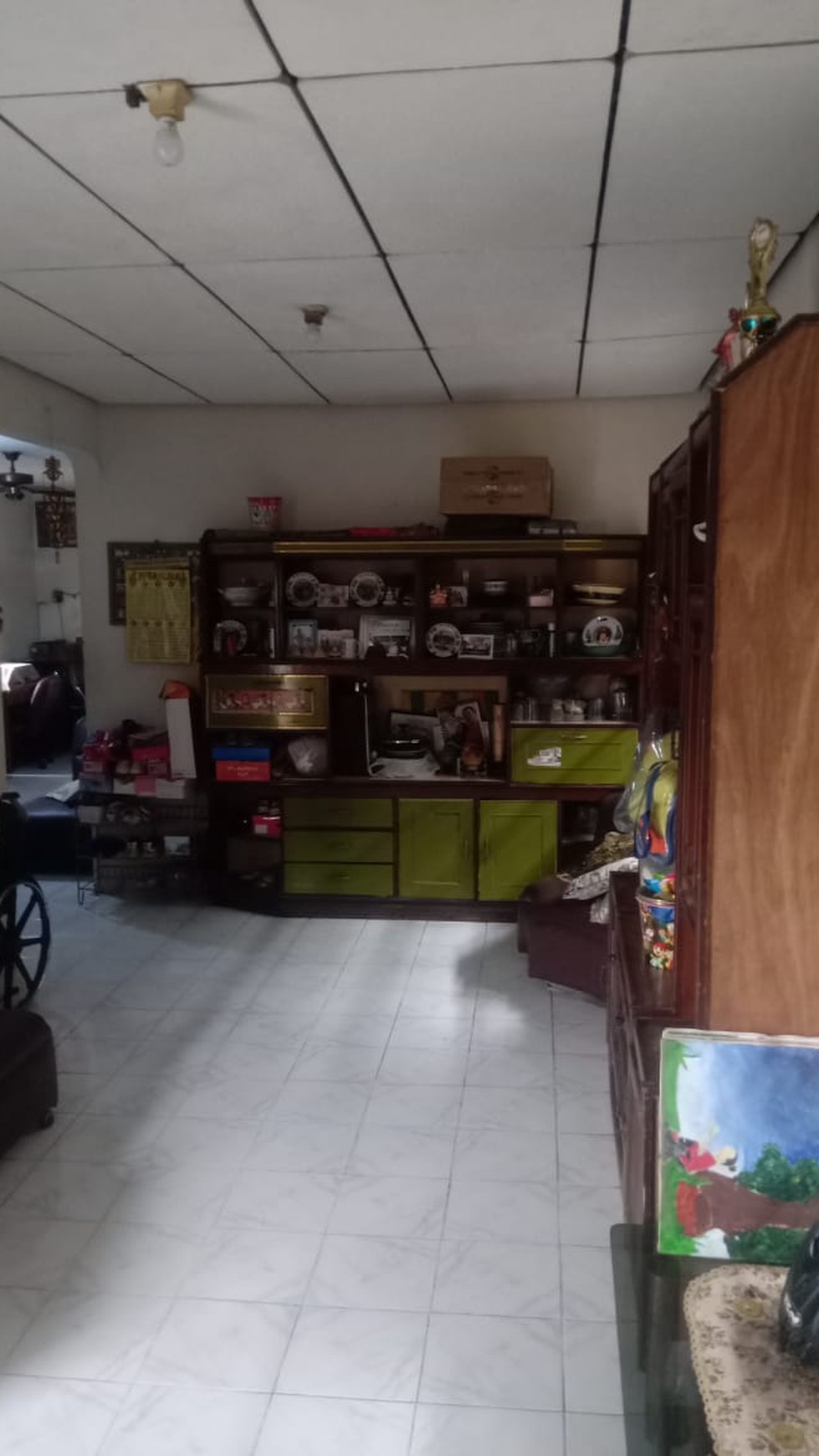 Rumah Tua 1,5 Lantai masih layak huni di Kramat Jakarta Pusat