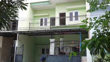 Rumah 2 lantai SHM jalan rungkut asri