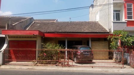 RUMAH 5 KAMAR TIDUR, LOKASI STRATEGIS, DI JL KLEDOKAN, SLEMAN