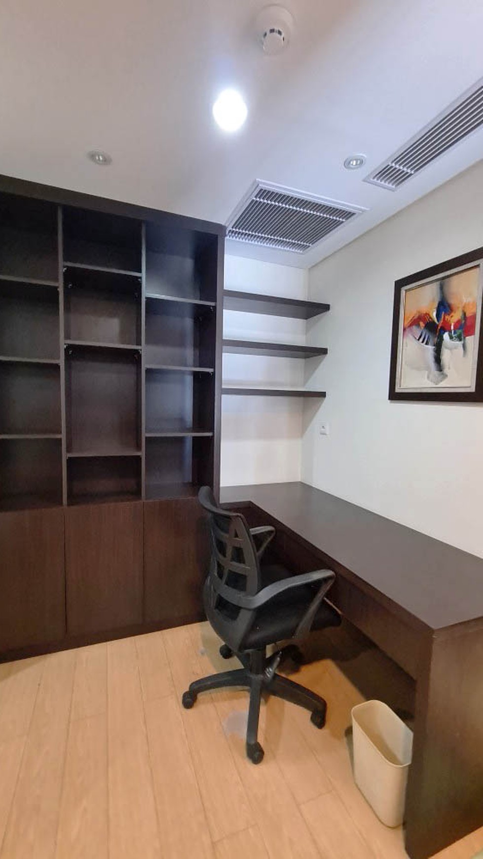Apartemen  Full Furnish The Summit Twr Everest, Luas 123m2